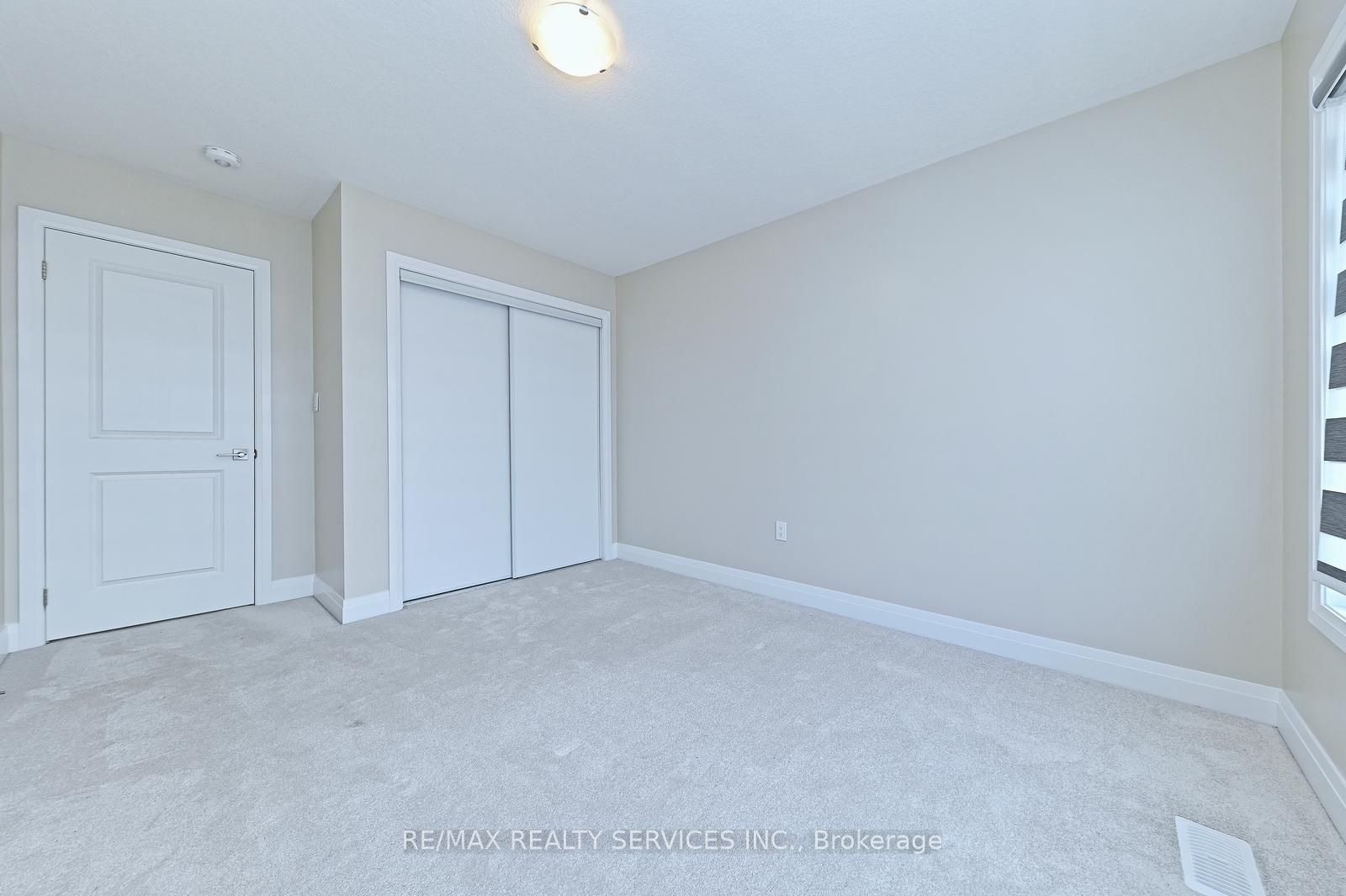 52 Humberstone Drive Property Photo 35
