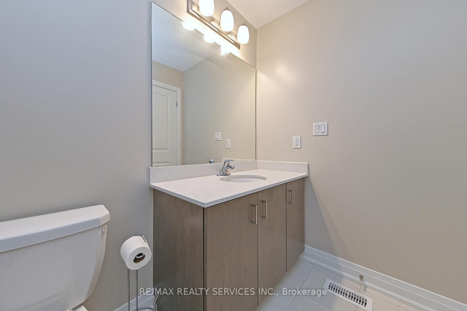 52 Humberstone Drive Property Photo 38