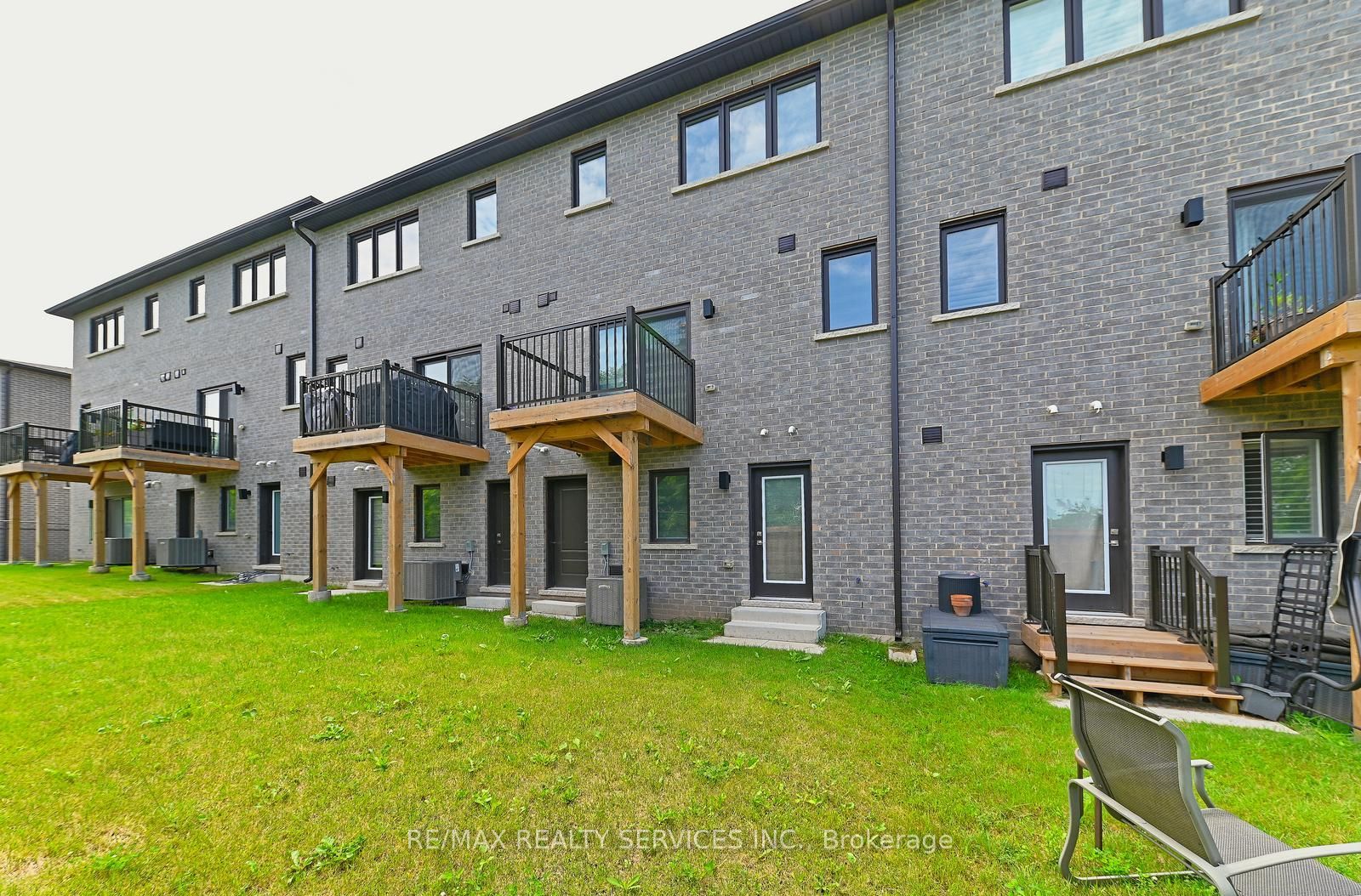 52 Humberstone Drive Property Photo 43
