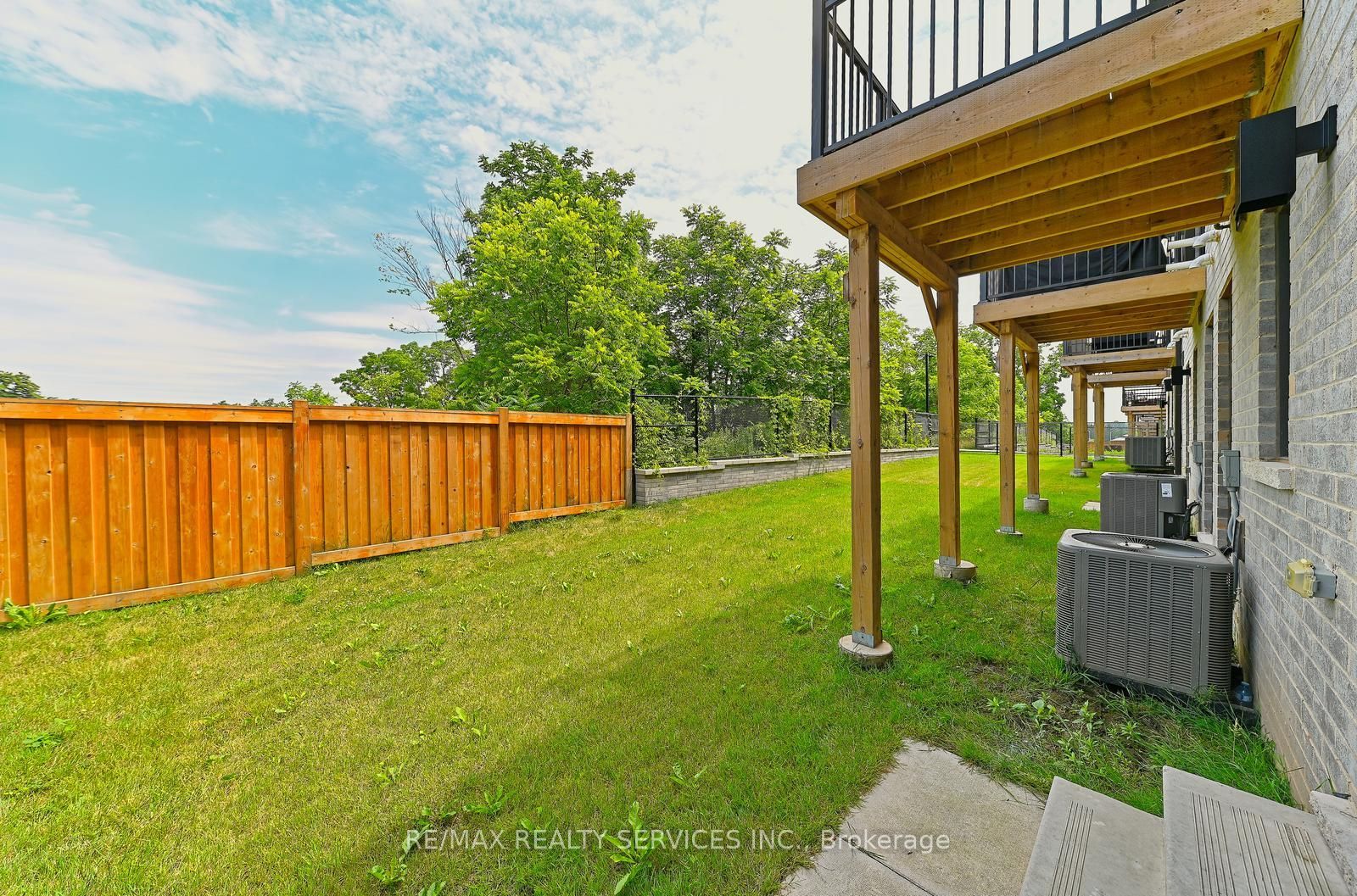 52 Humberstone Drive Property Photo 44