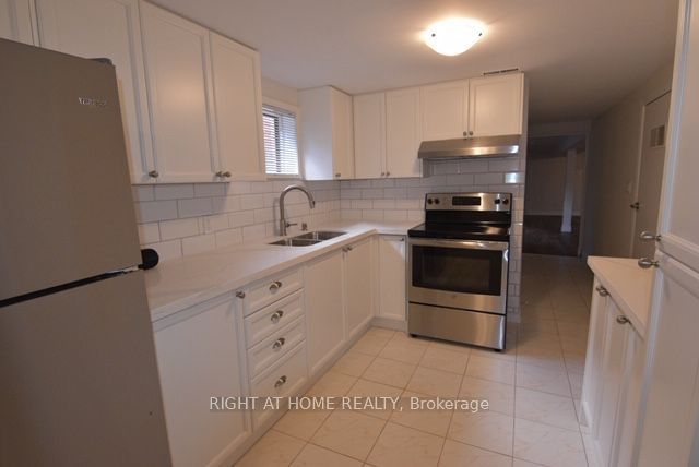 9 Elnathan Crescent Bsmt Property Photo 4