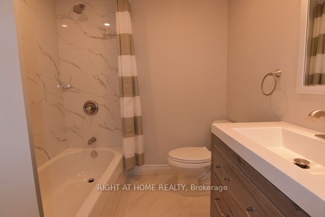 9 Elnathan Crescent Bsmt Property Photo 11