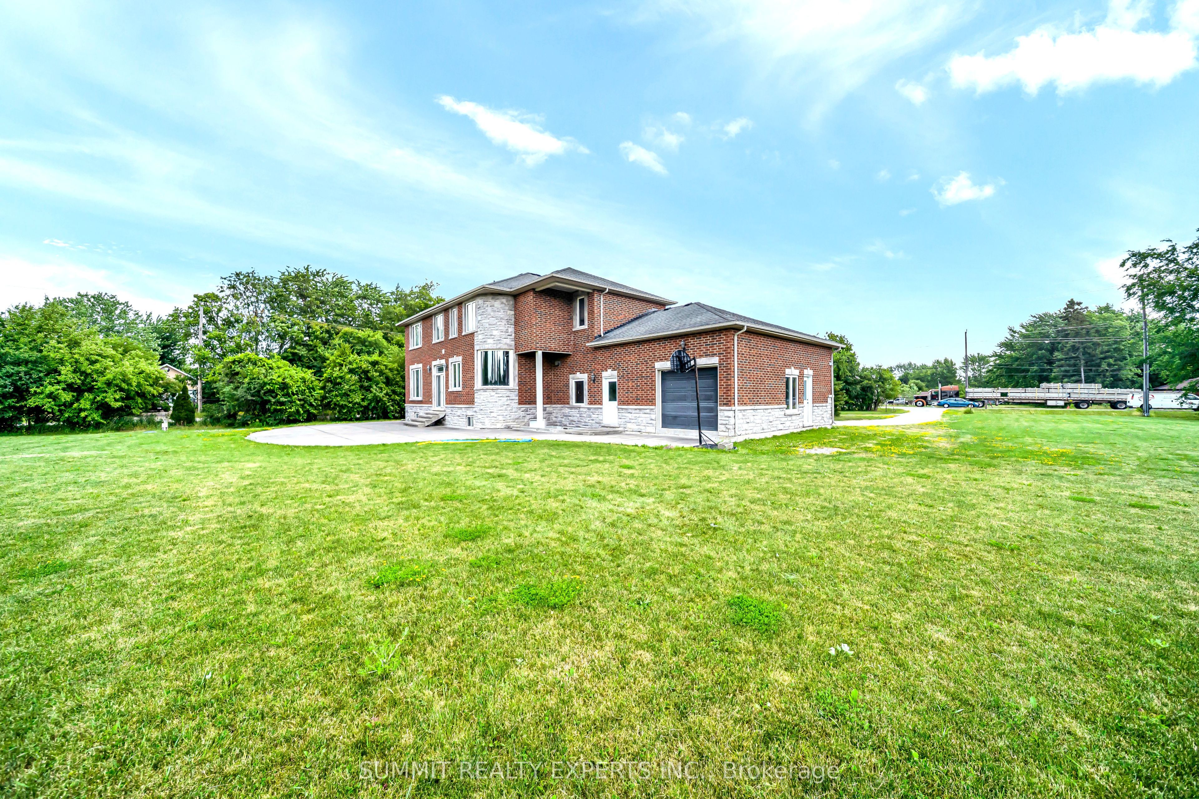 7728 Mayfield Road Property Photo 3