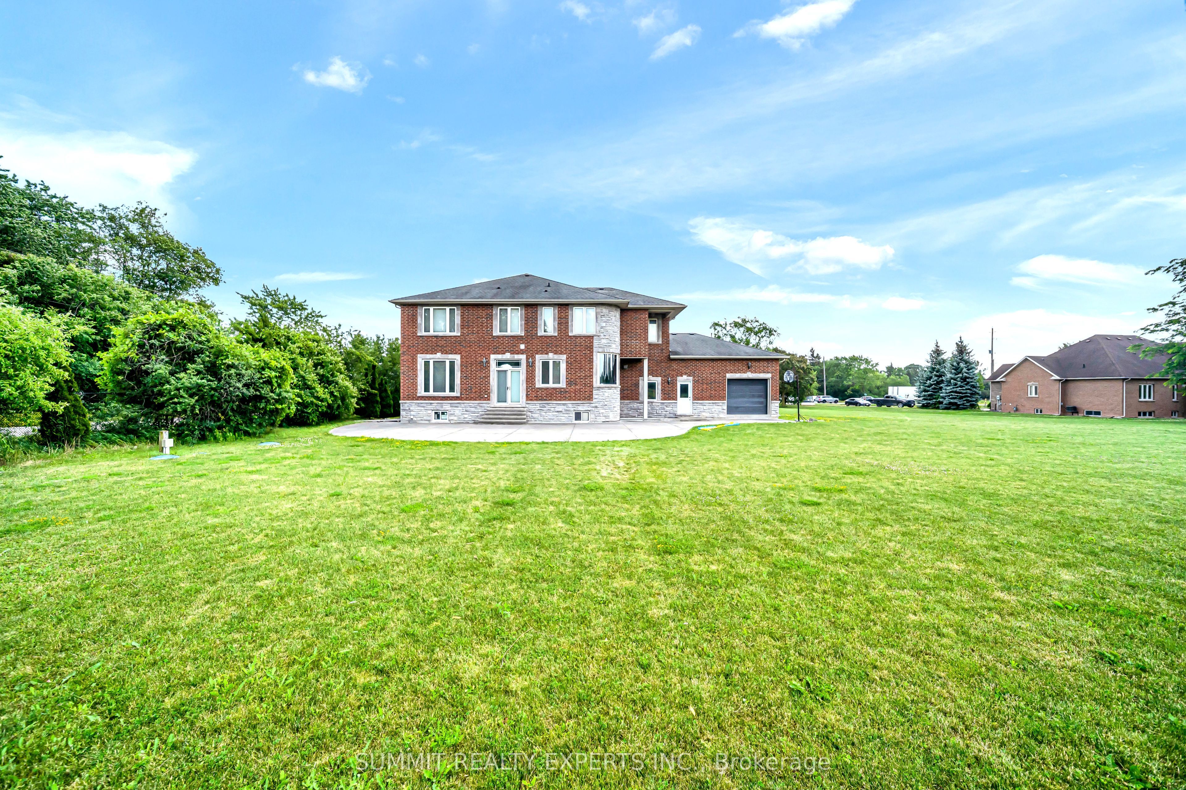 7728 Mayfield Road Property Photo 8