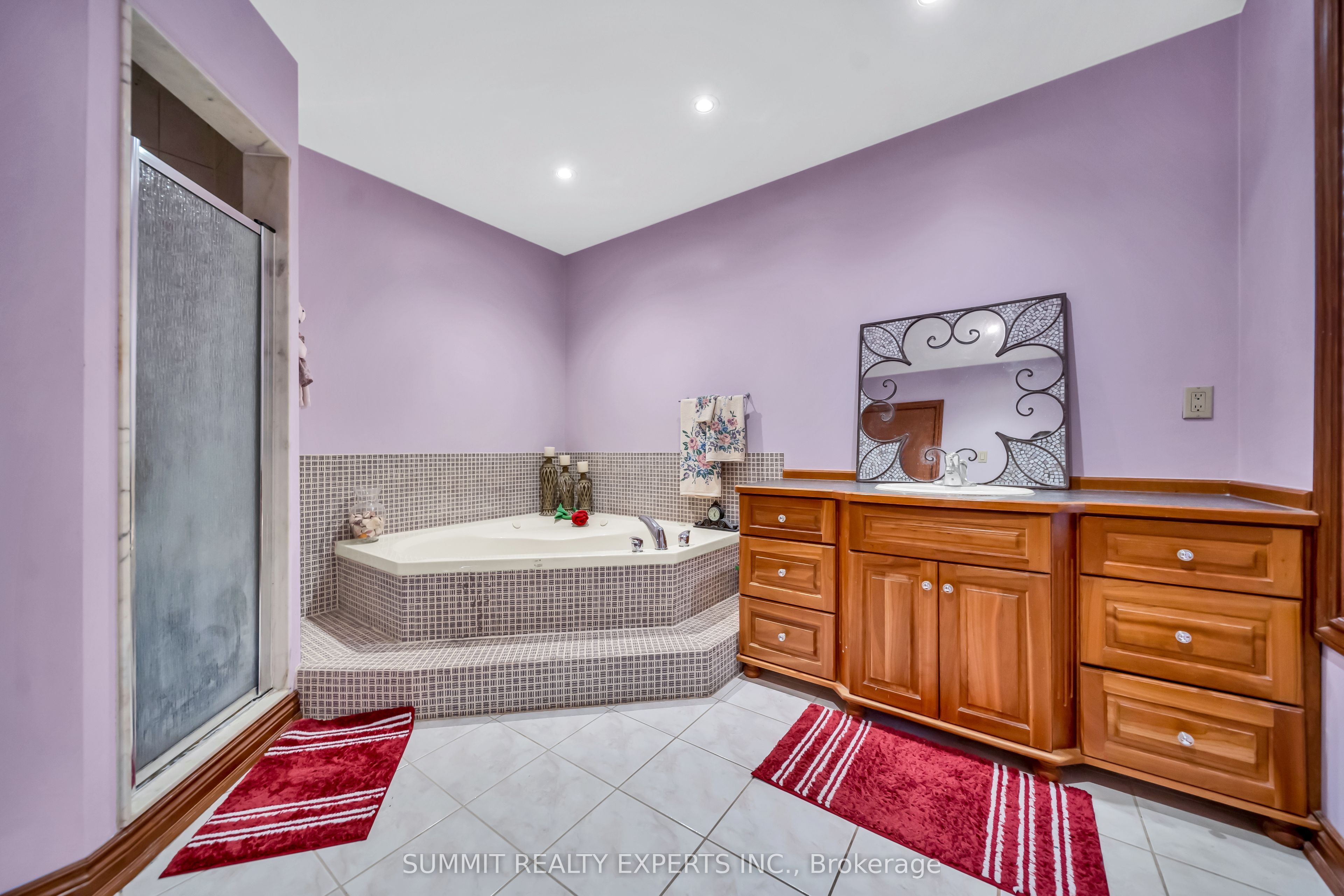 7728 Mayfield Road Property Photo 16
