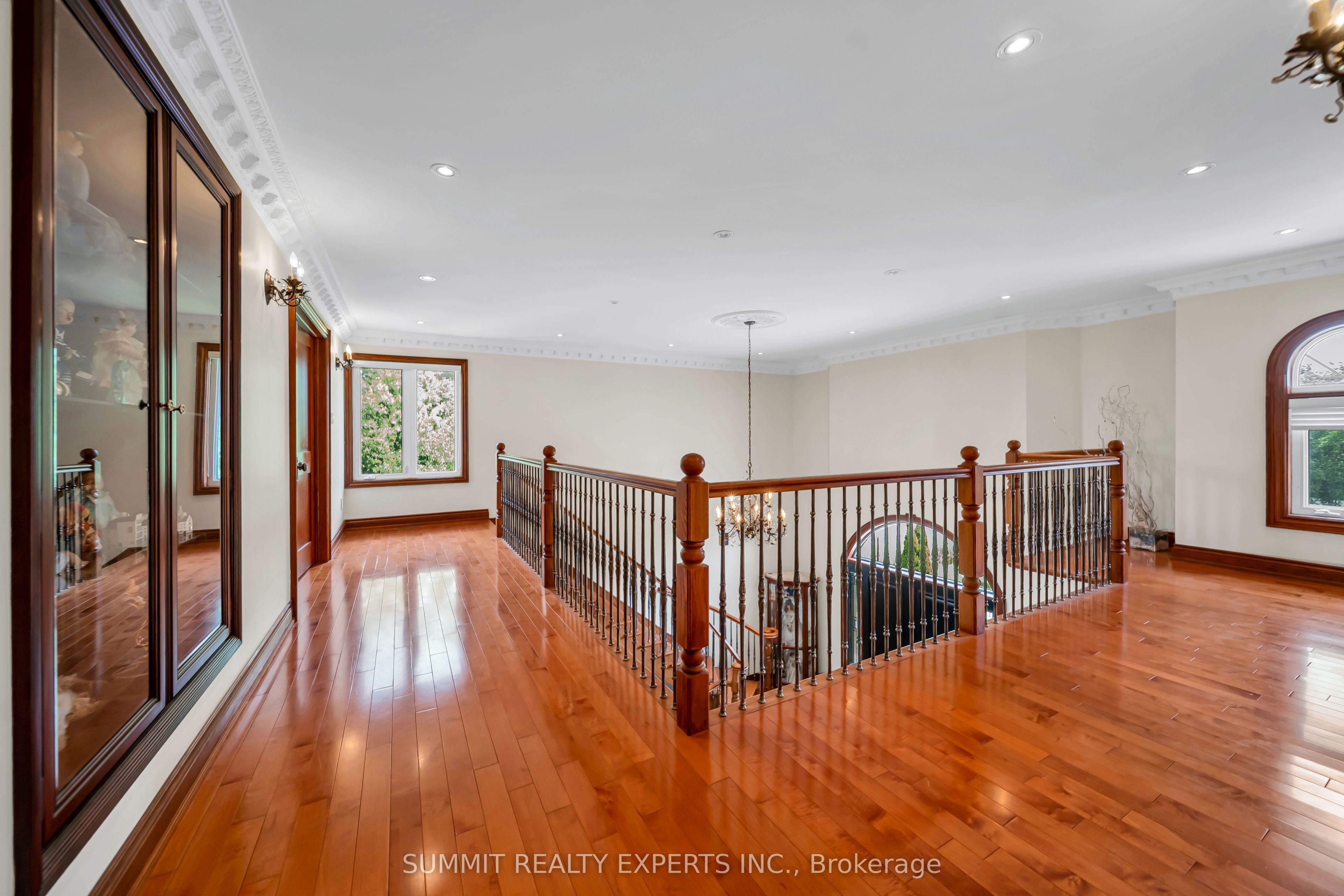 7728 Mayfield Road Property Photo 17