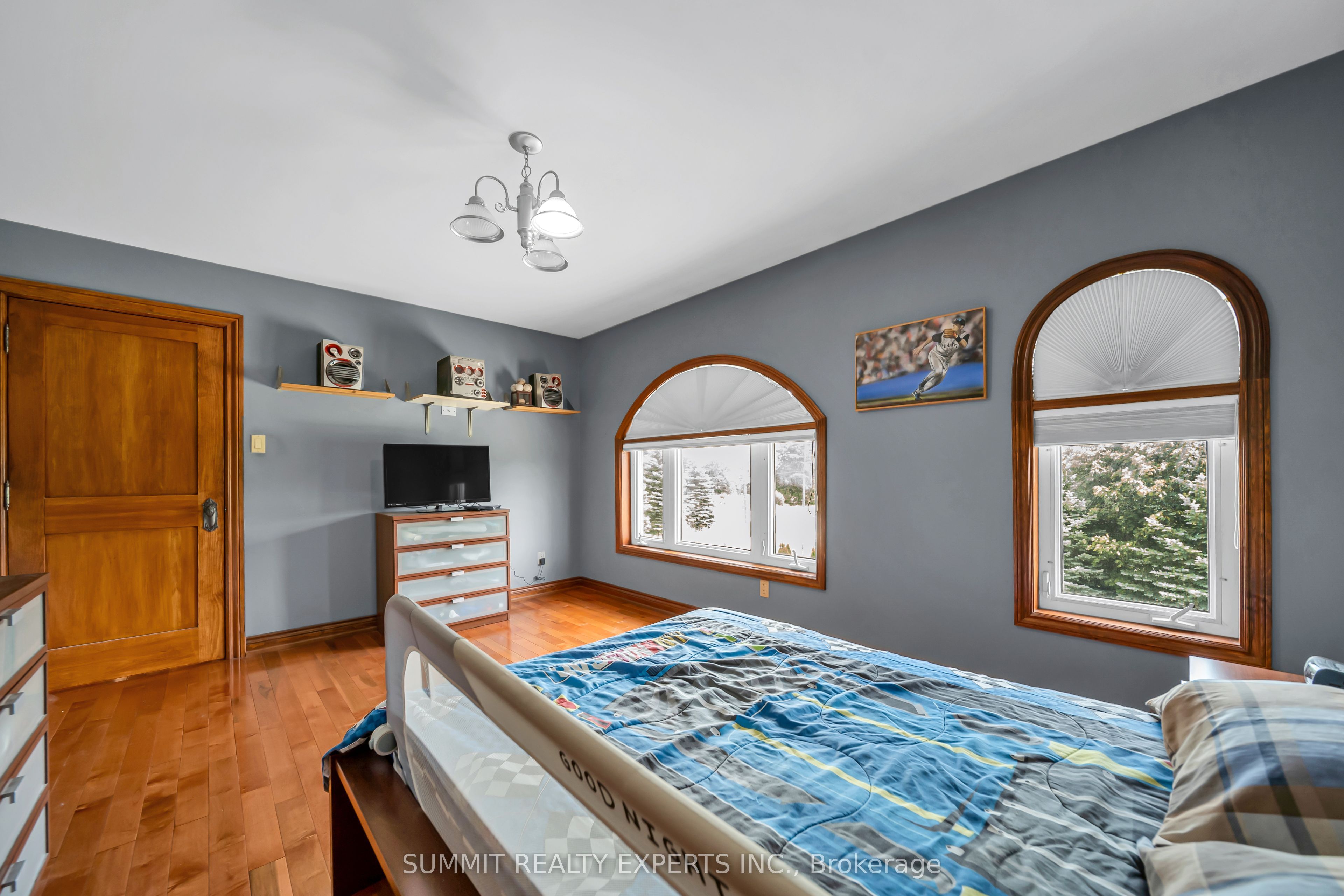7728 Mayfield Road Property Photo 27