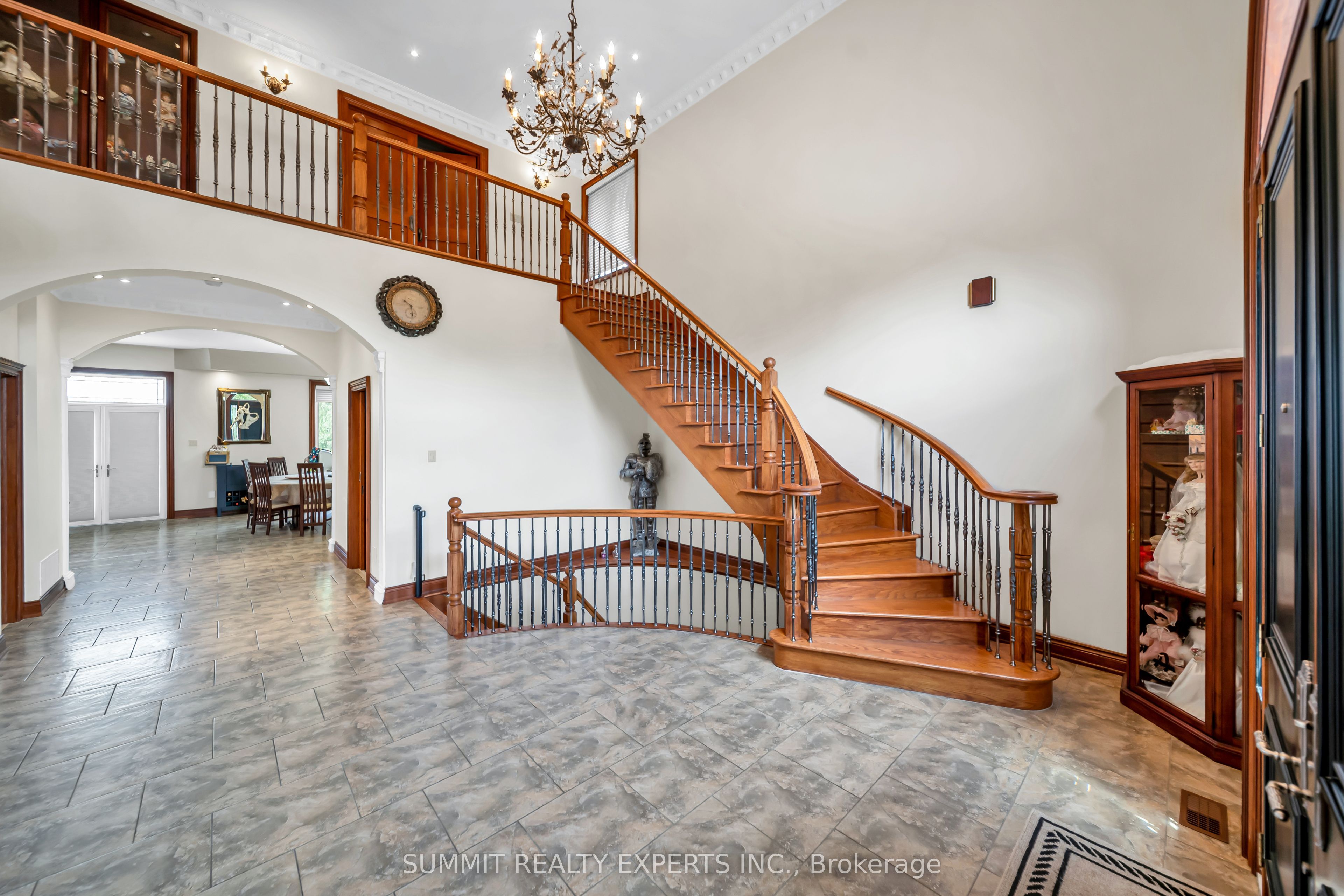 7728 Mayfield Road Property Photo 33
