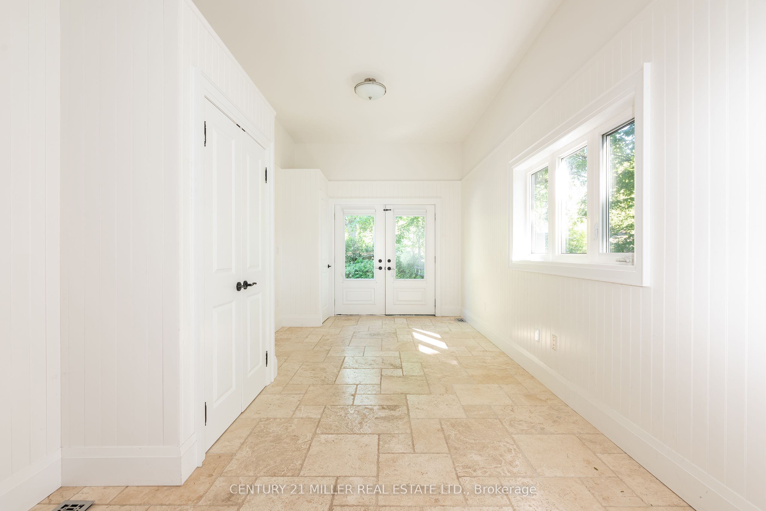 376 Wedgewood Drive Property Photo 21
