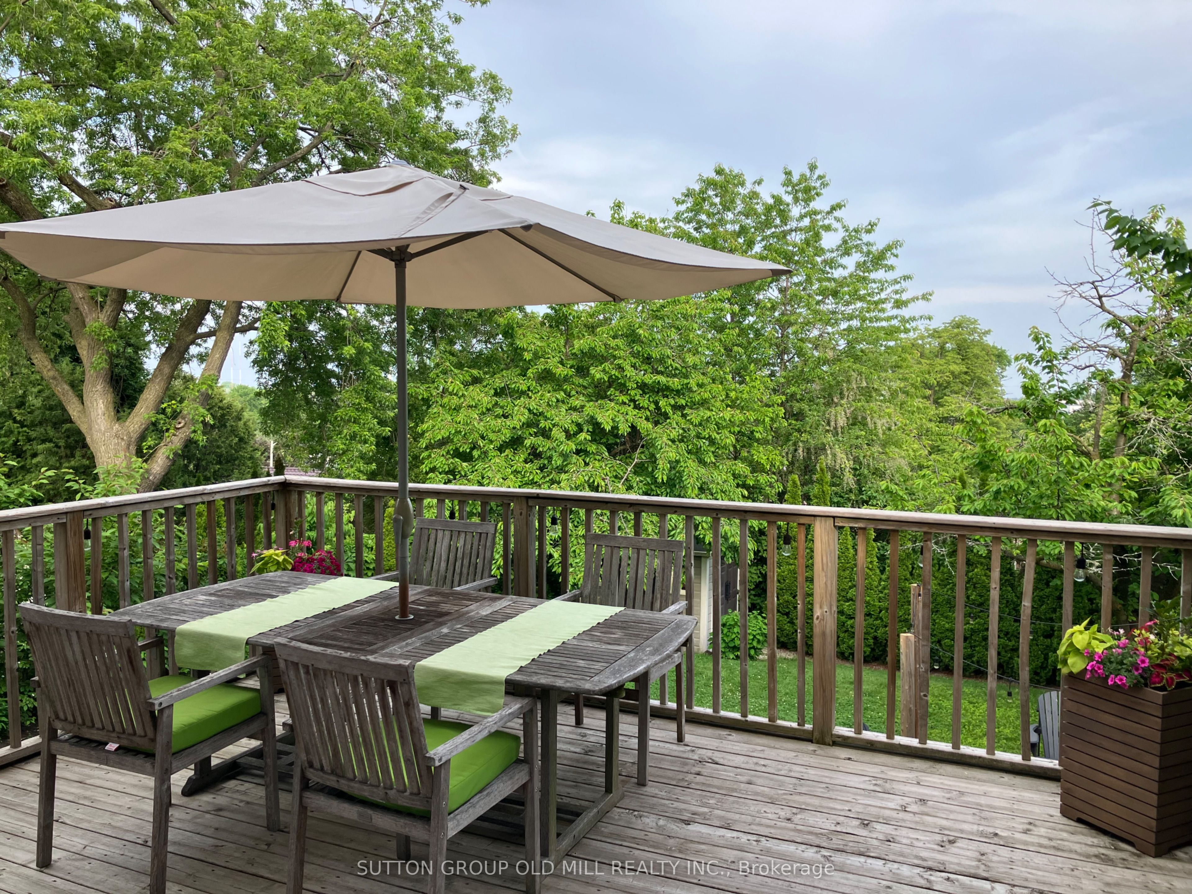 2811 Constable Road Property Photo 11
