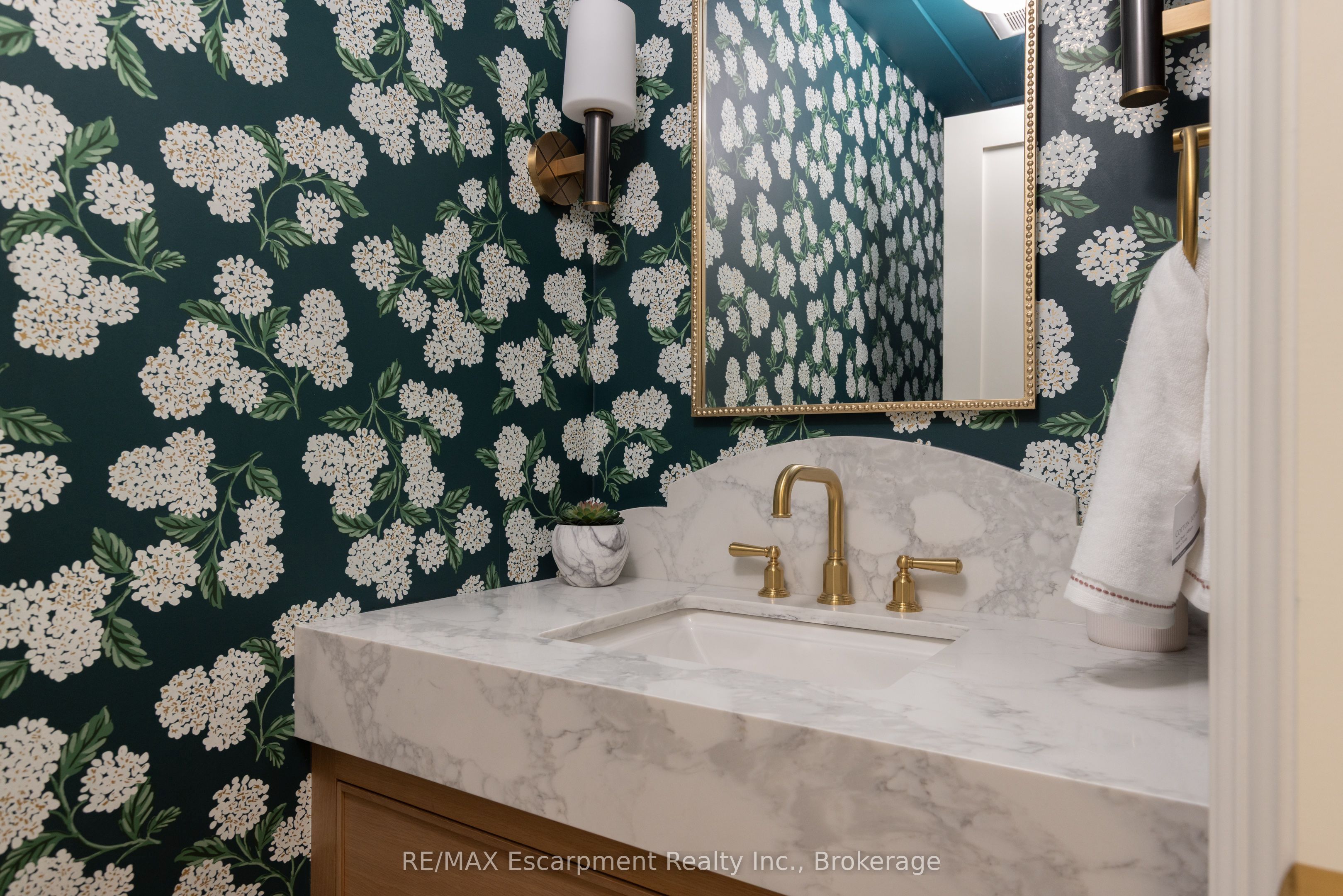 130 Edgecliffe Place Property Photo 21
