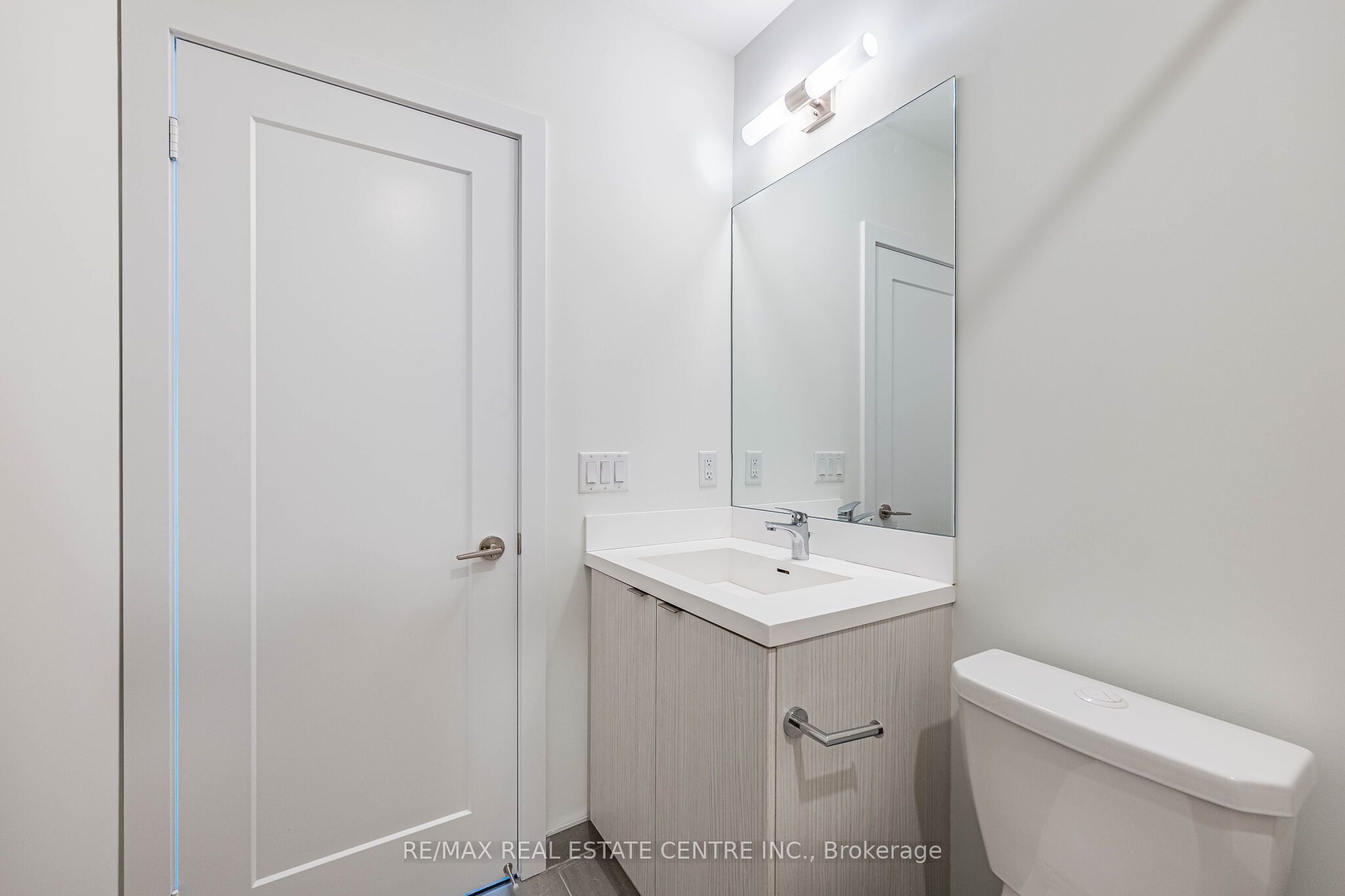 10 Eva Road Ph01 Property Photo 29