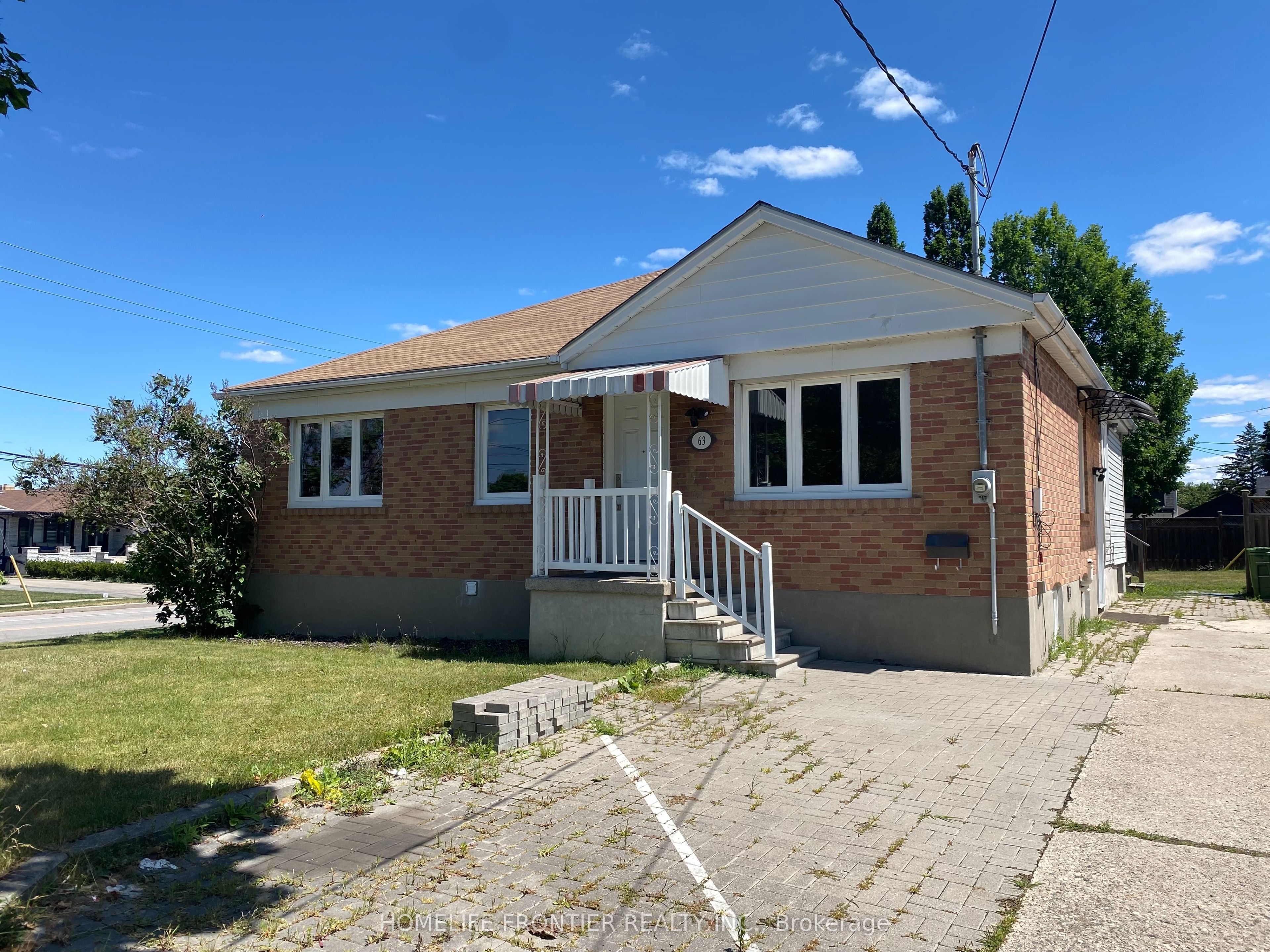 63 Lockerbie Avenue Unit D Property Photo 1