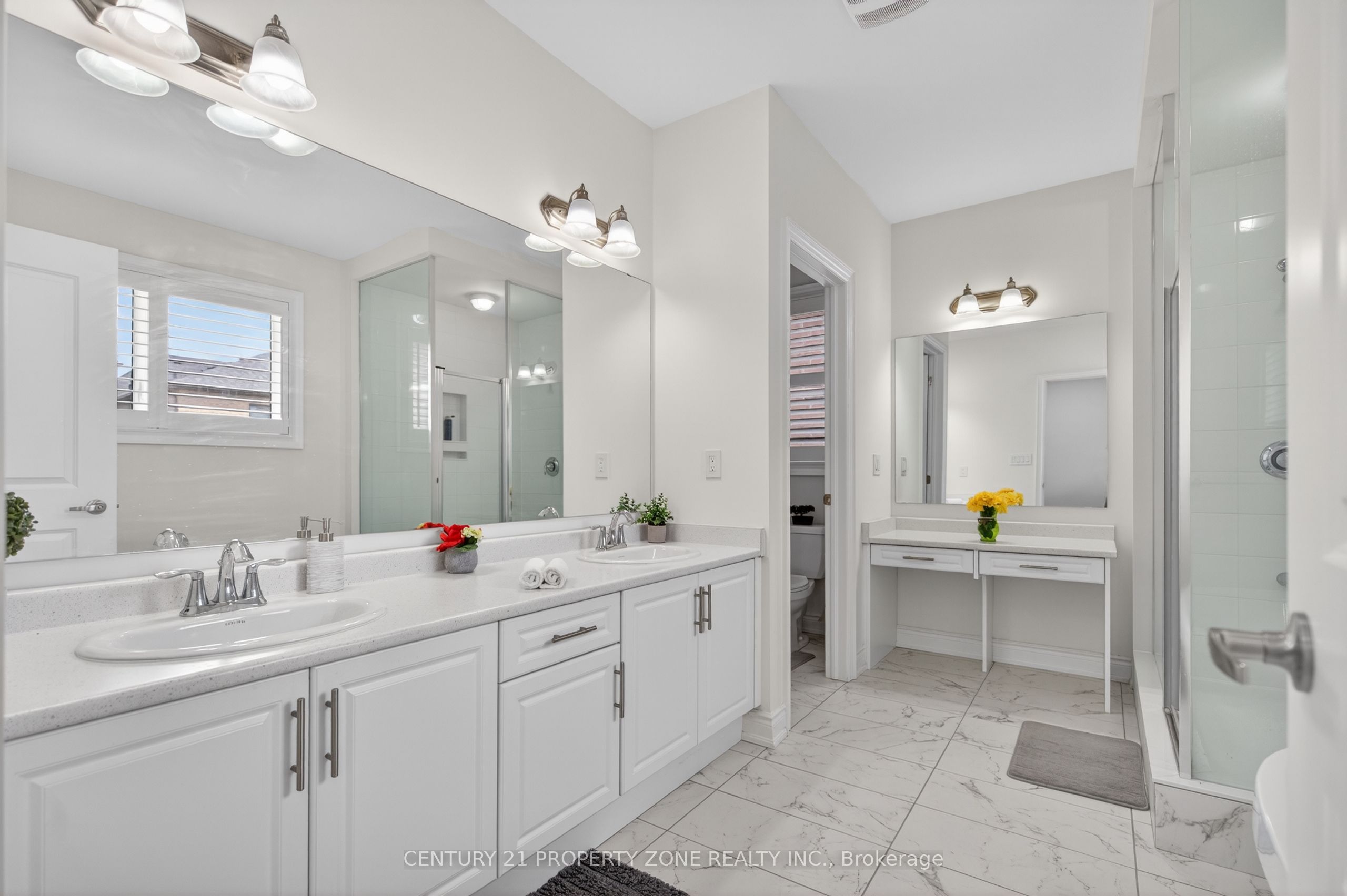 105 Walker Road W Property Photo 22