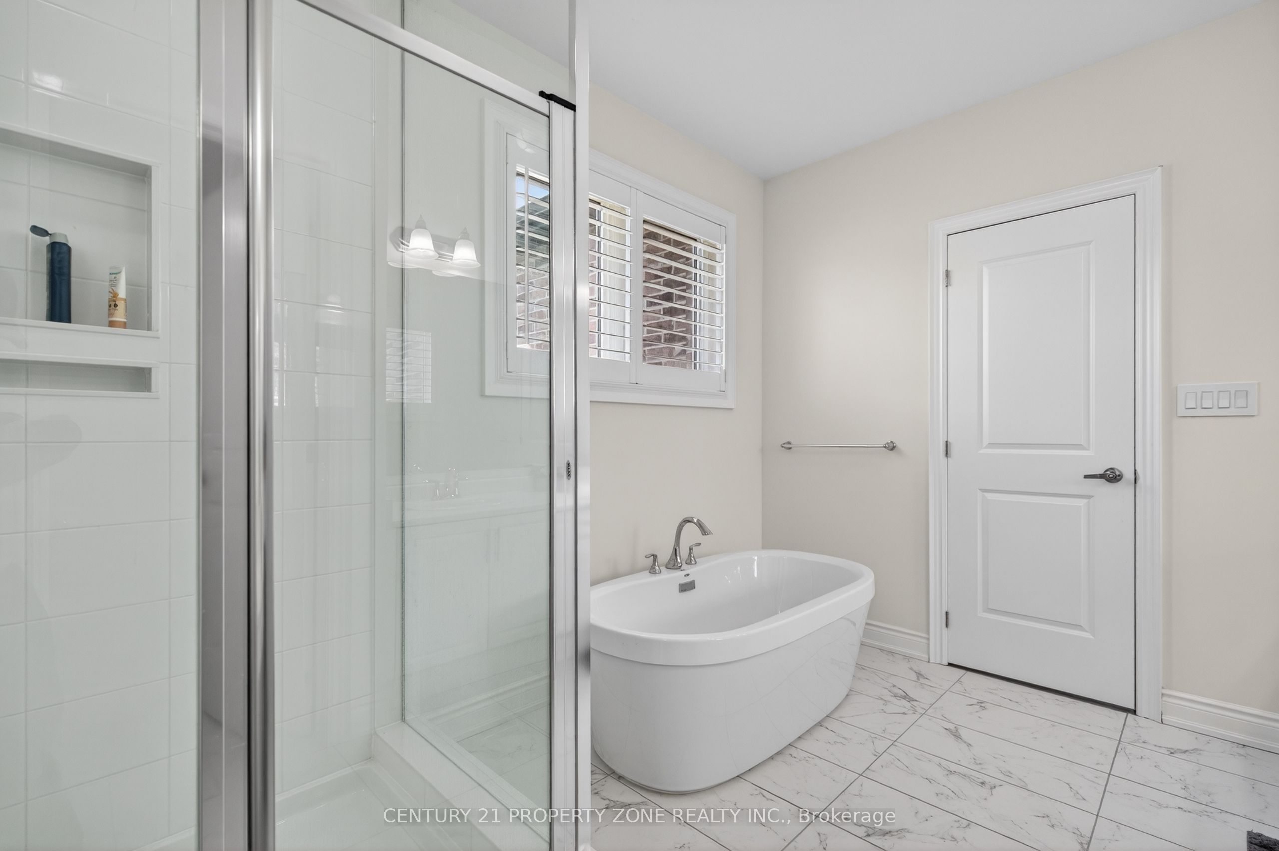 105 Walker Road W Property Photo 24