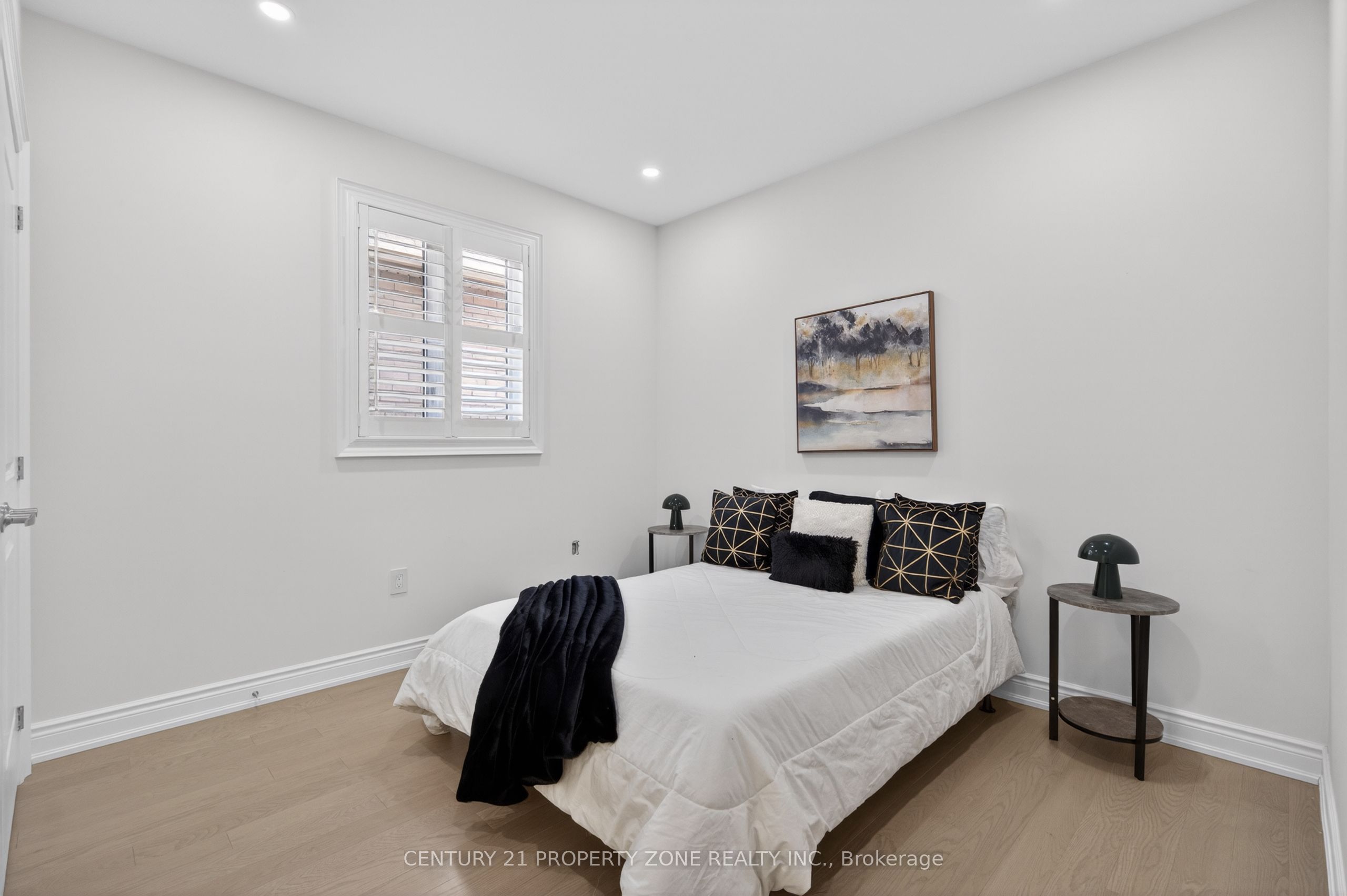 105 Walker Road W Property Photo 28