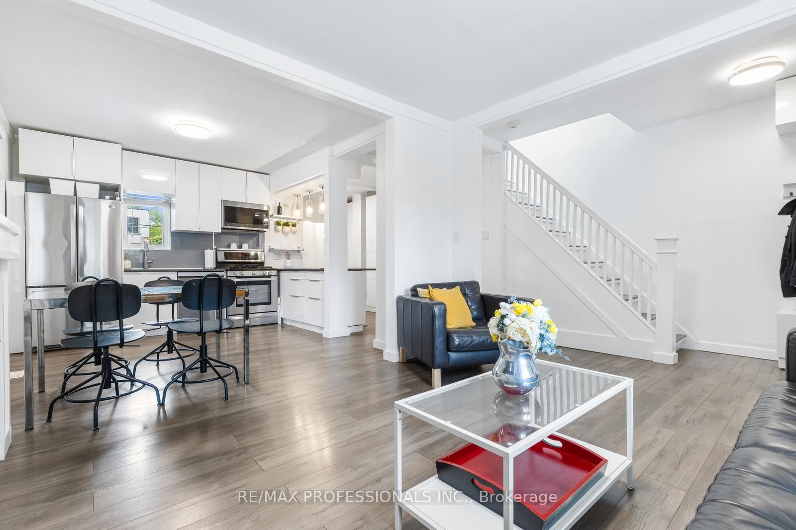 52 Third Street Property Photo 4