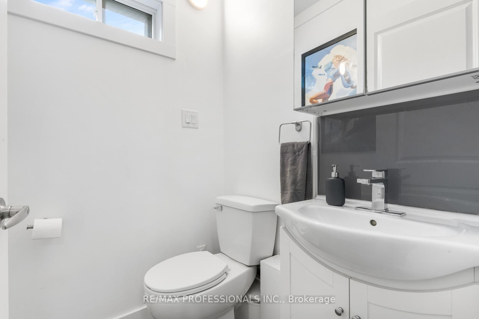 52 Third Street Property Photo 17