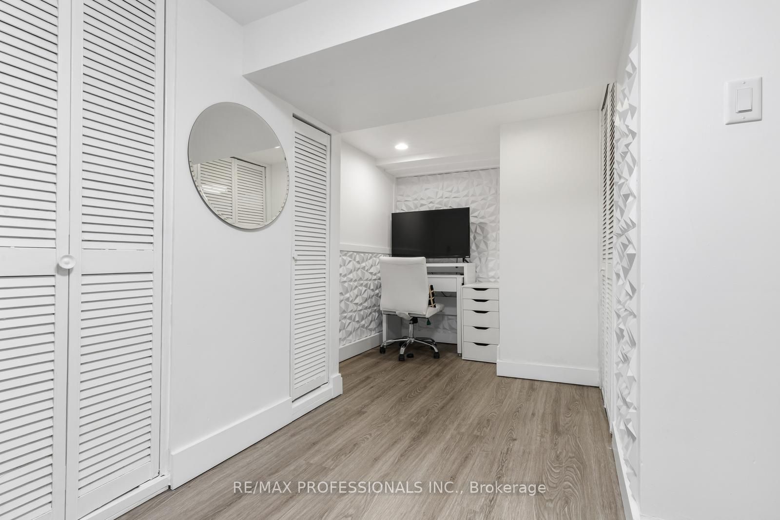 52 Third Street Property Photo 33