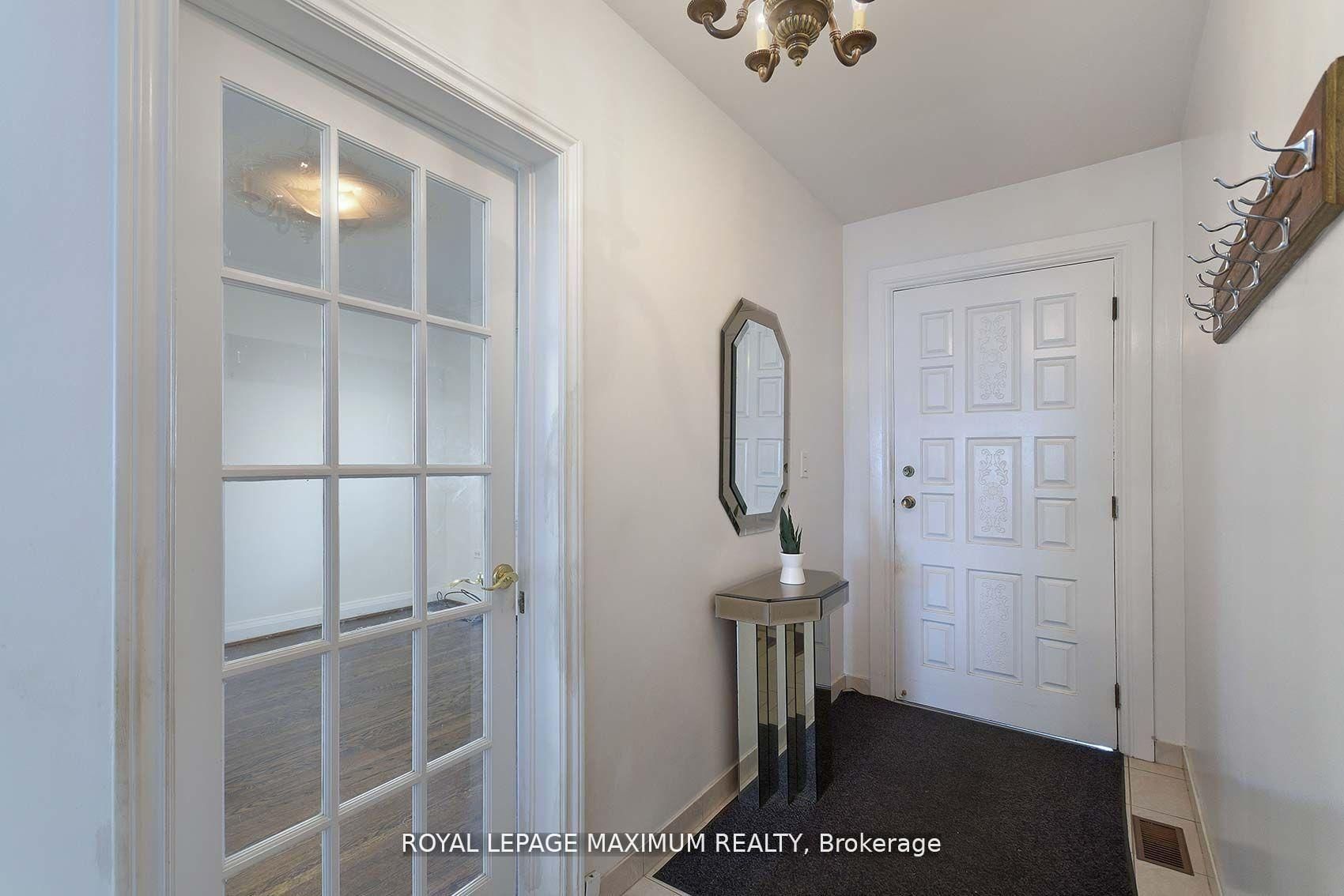 245 Belgravia Avenue Property Photo 9