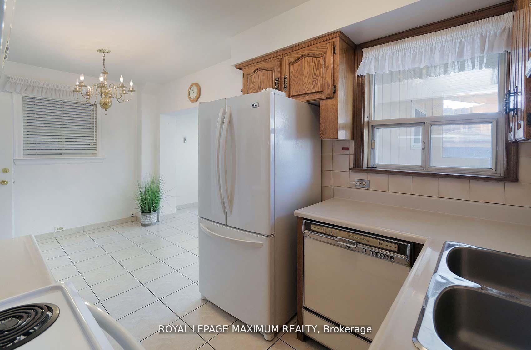 245 Belgravia Avenue Property Photo 15
