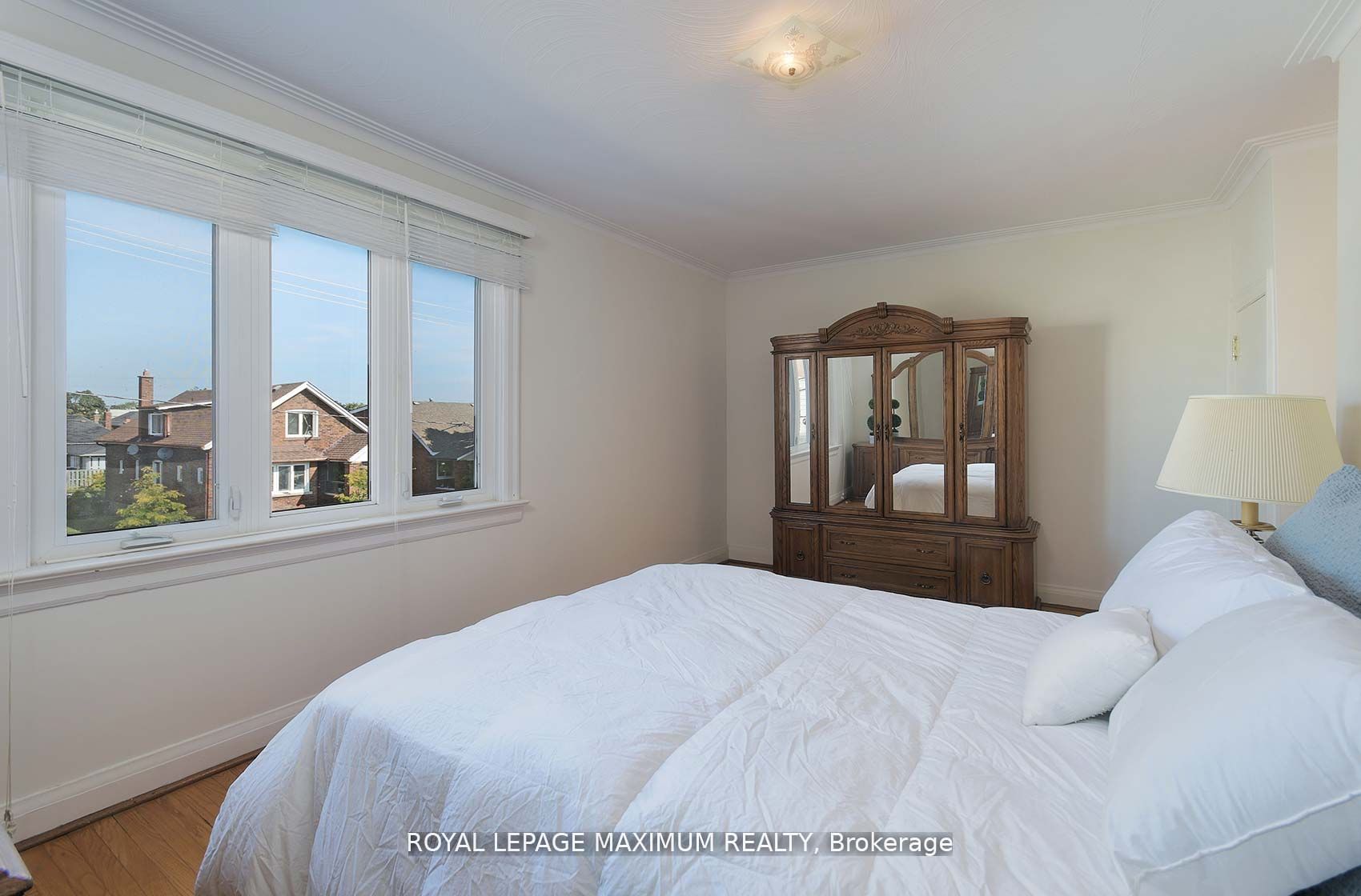 245 Belgravia Avenue Property Photo 24