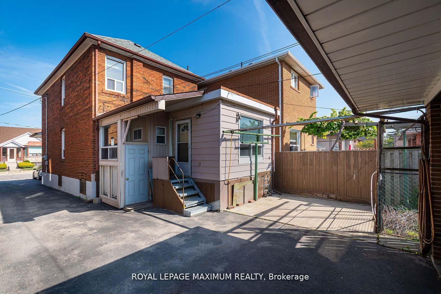 245 Belgravia Avenue Property Photo 37