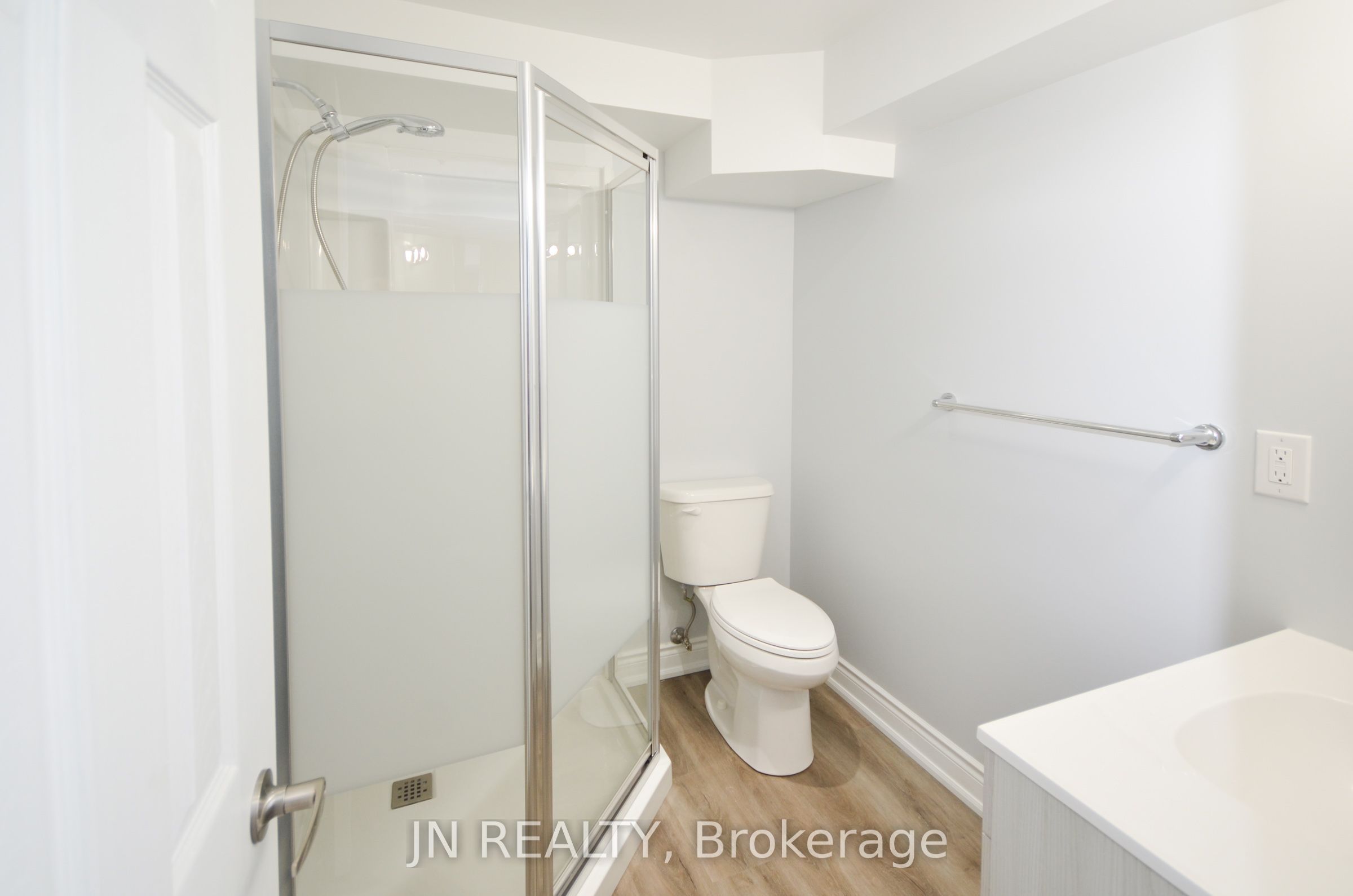 34 Mcechearn Crescent Lower Property Photo 14
