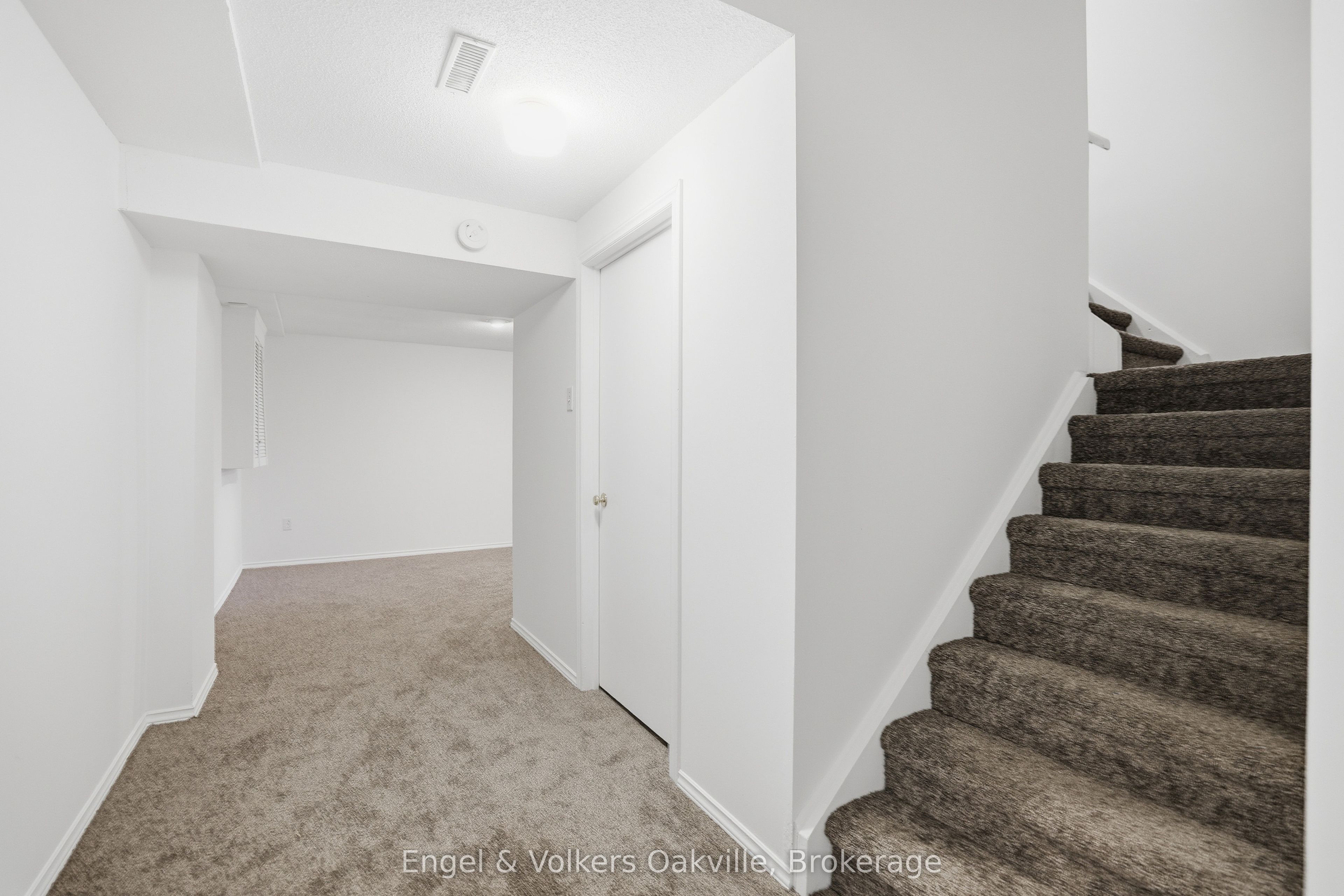 1245 Creekside Drive Property Photo 30