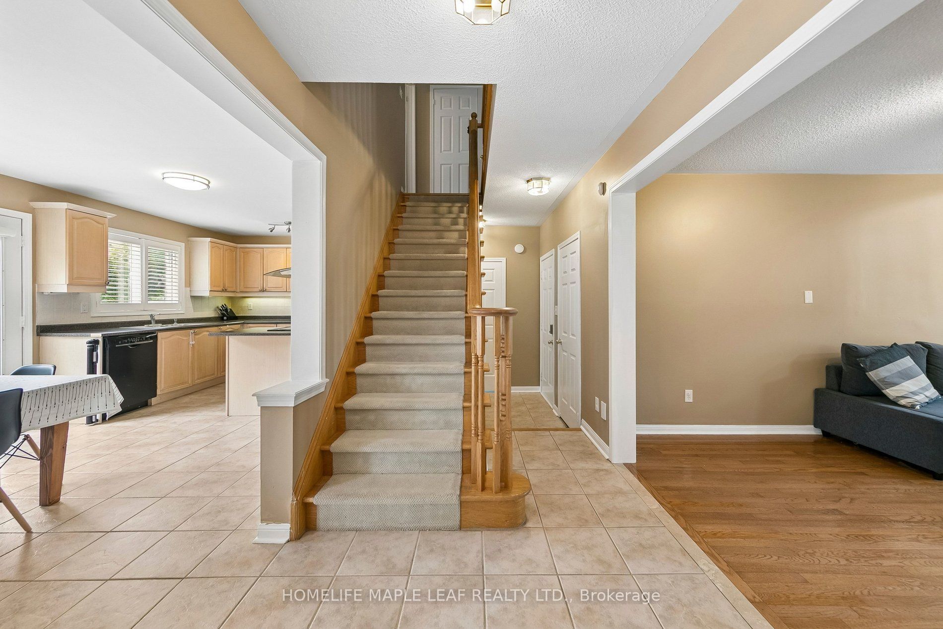 3948 Deepwood Heights Property Photo 3