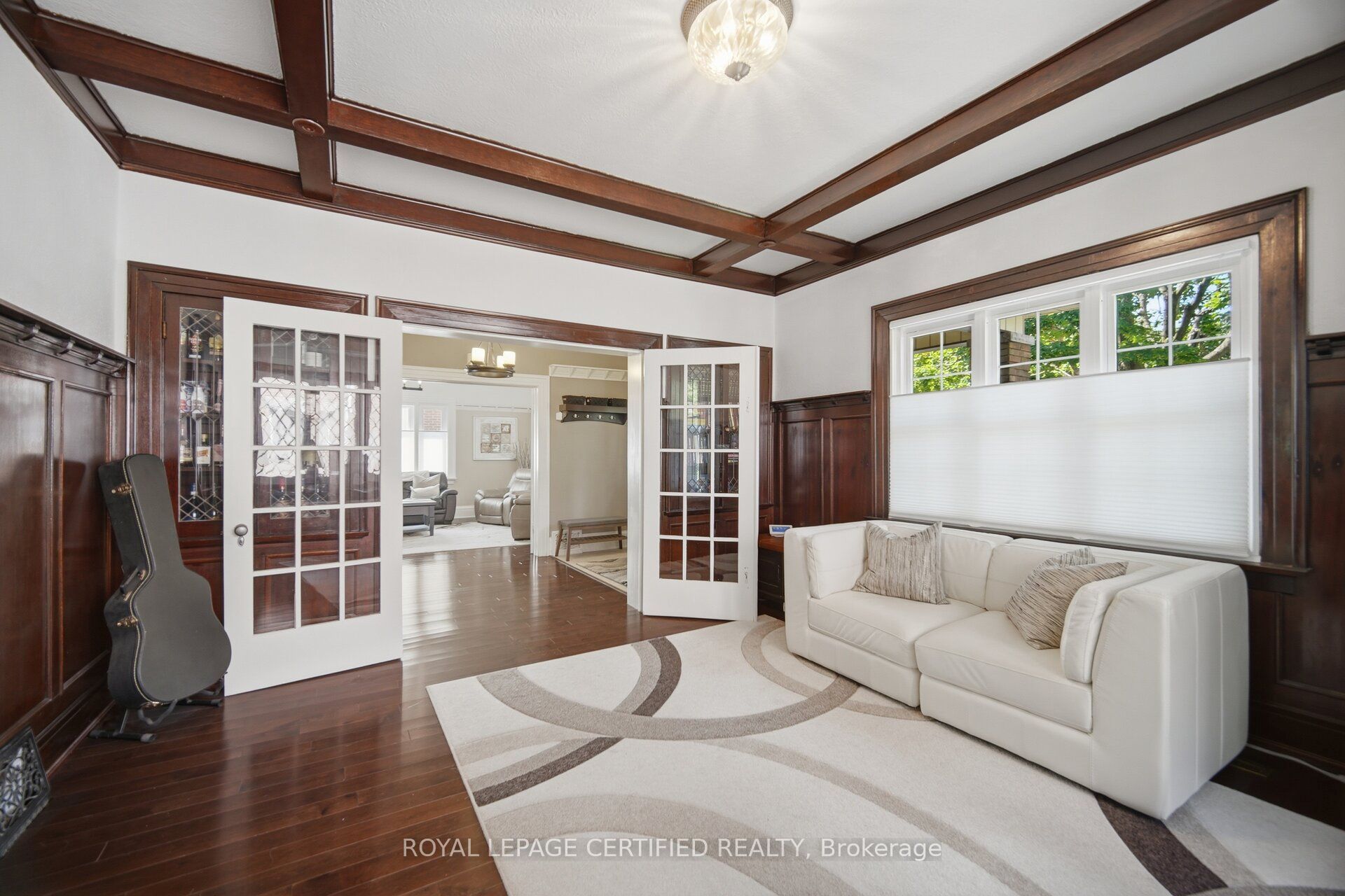 8 Elizabeth Street S Property Photo 13