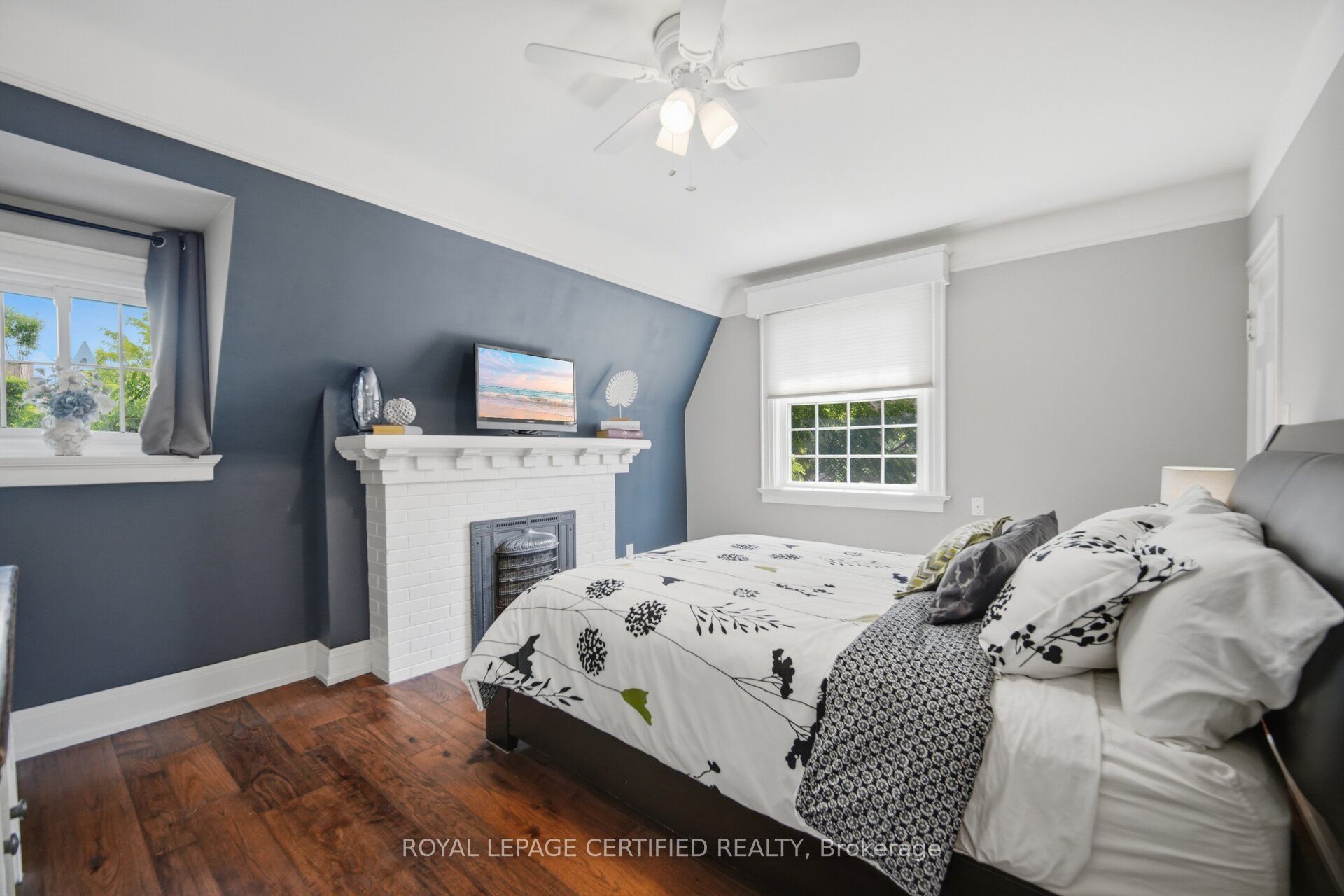 8 Elizabeth Street S Property Photo 26