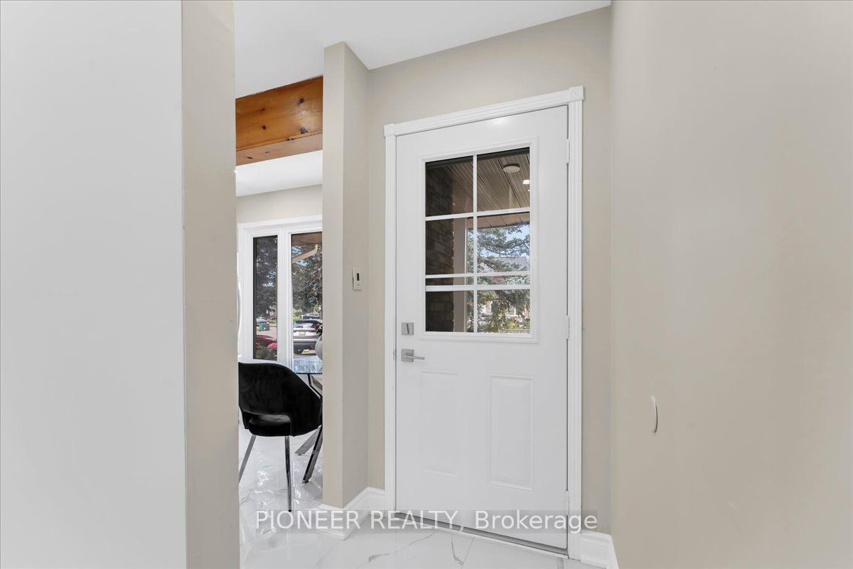 22 Wolverton Crescent Property Photo 6