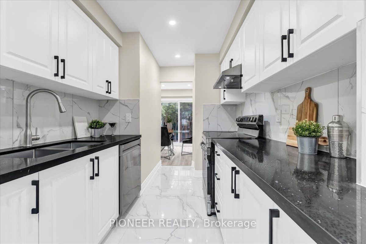 22 Wolverton Crescent Property Photo 14