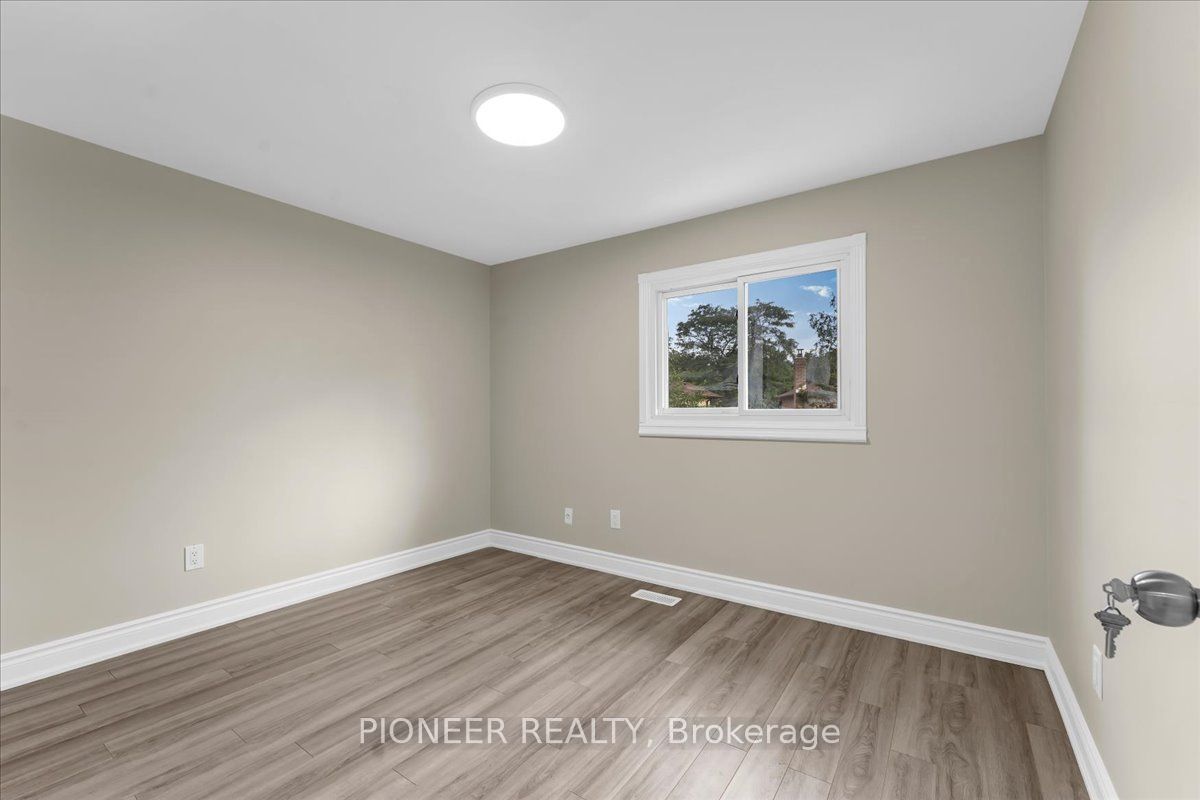 22 Wolverton Crescent Property Photo 22