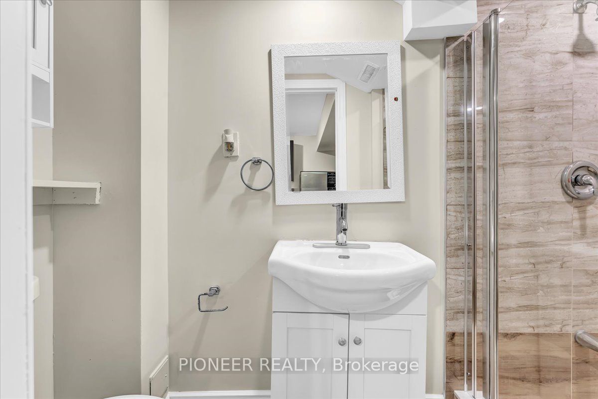 22 Wolverton Crescent Property Photo 34