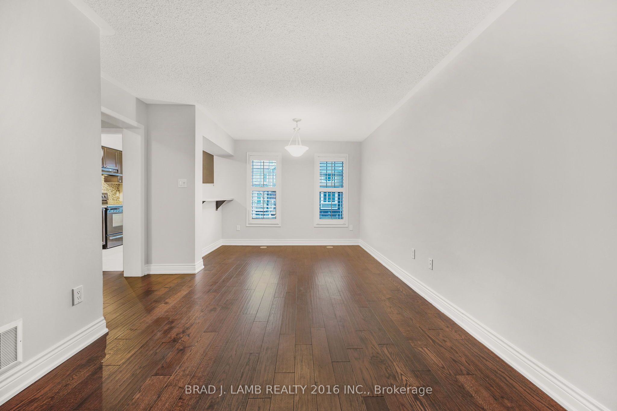 930 Nadalin Heights Property Photo 6