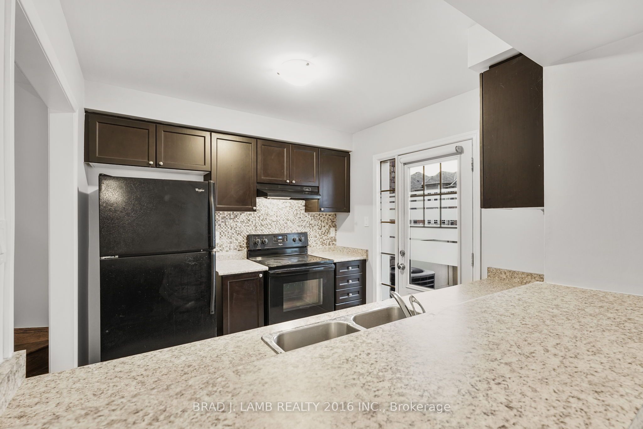 930 Nadalin Heights Property Photo 10