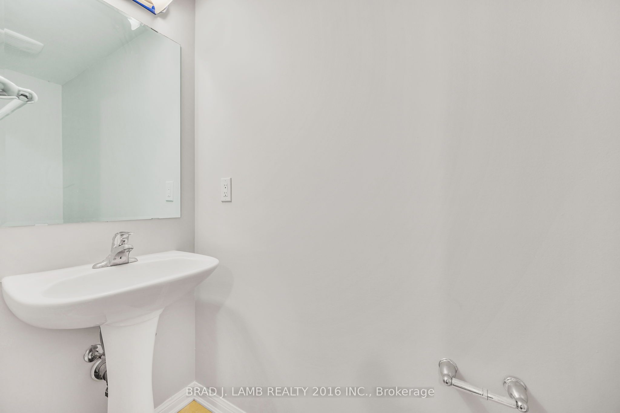 930 Nadalin Heights Property Photo 17