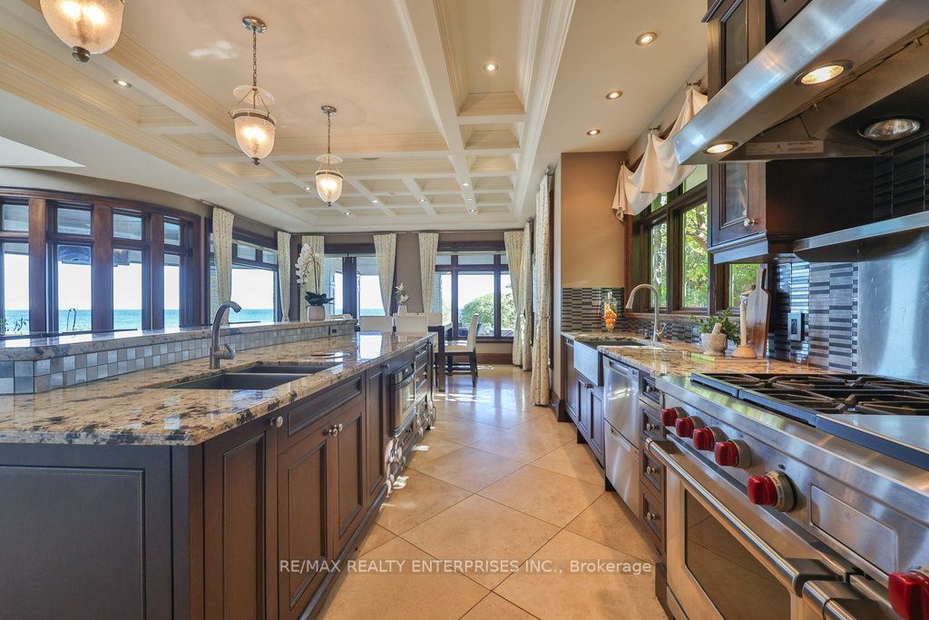 1500 Watersedge Road Property Photo 14