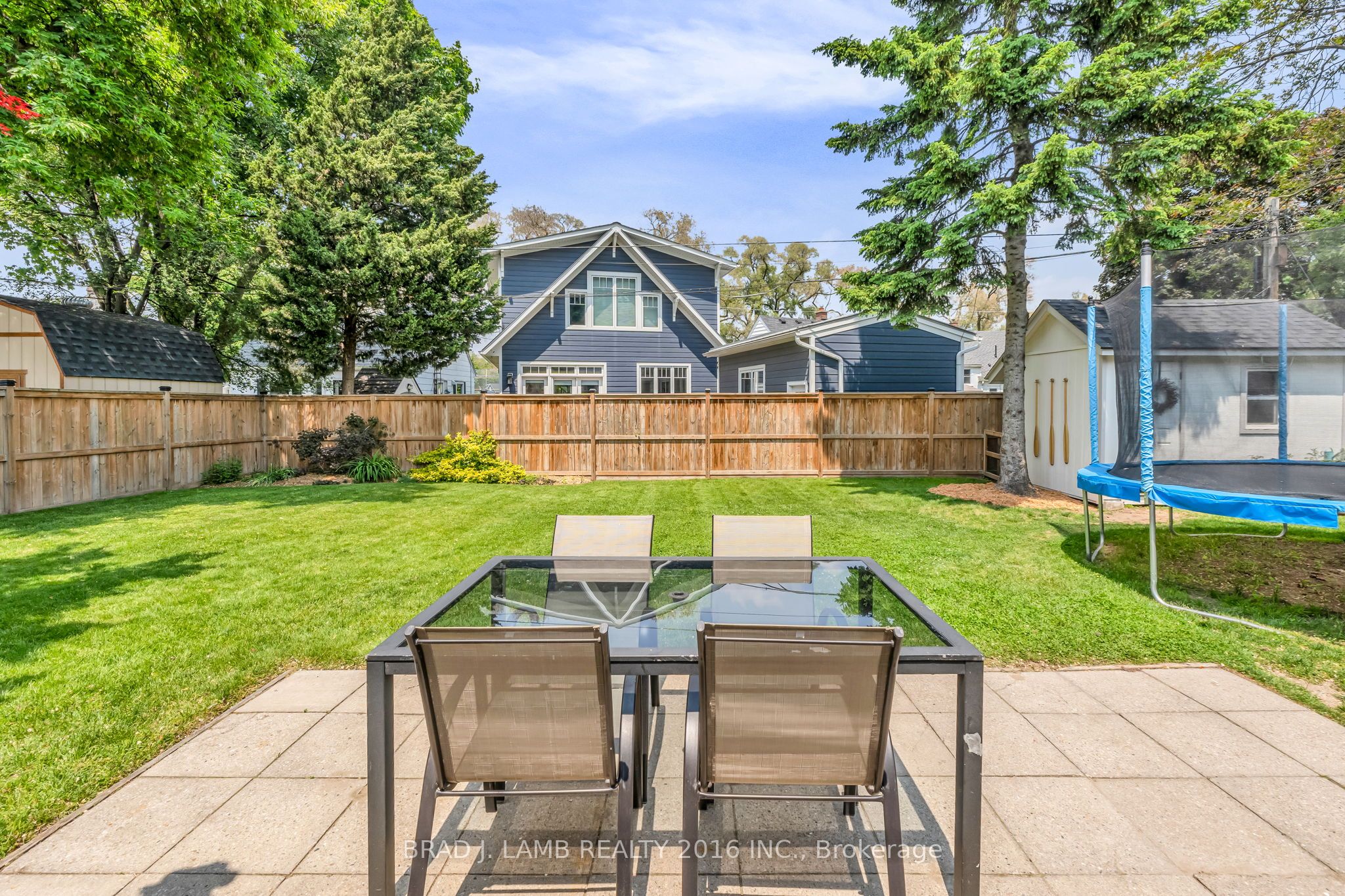 794 The Queensway Property Photo 16
