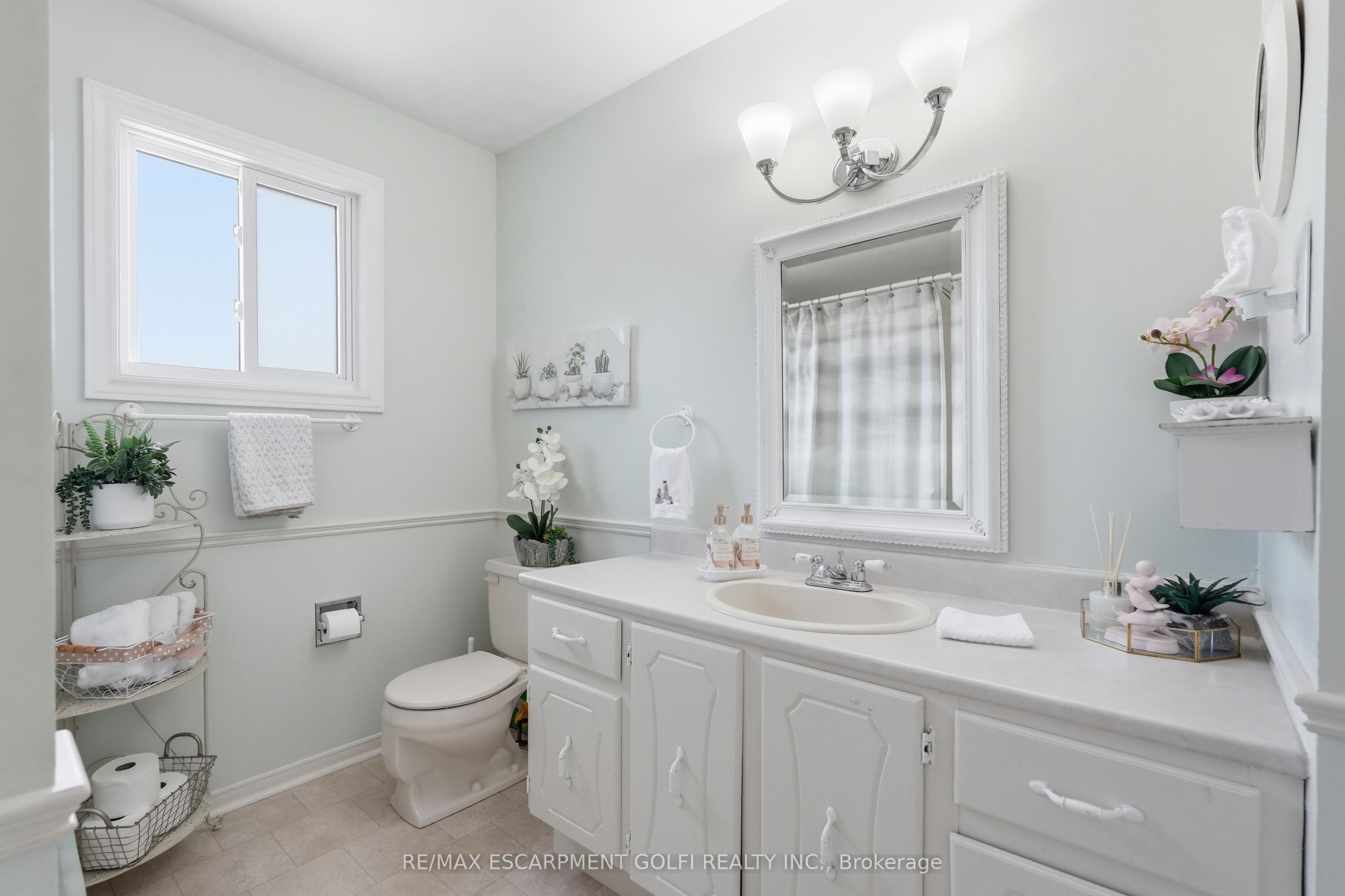 283 W Parkway Drive Property Photo 20