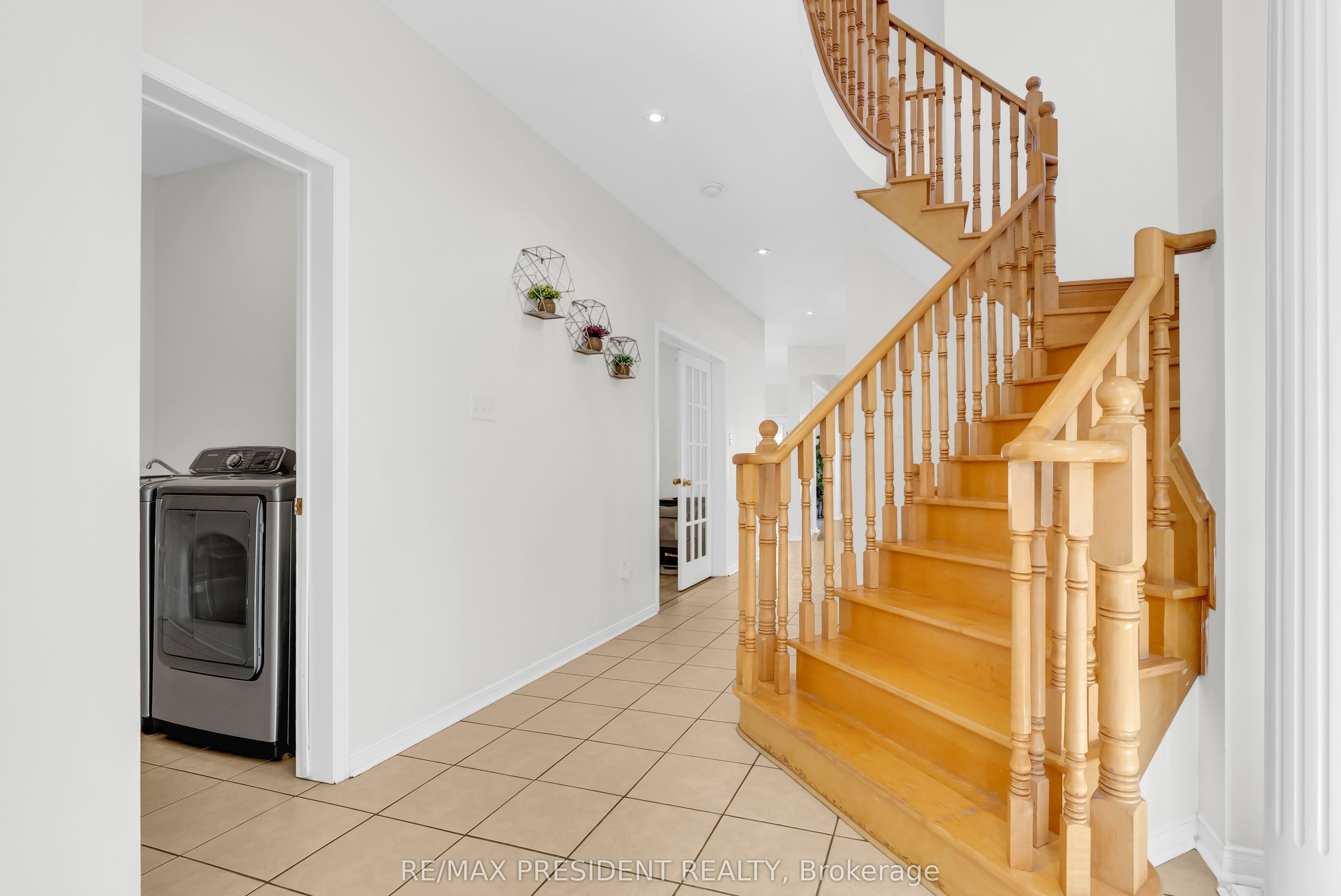1 Crown Victoria Drive Property Photo 9