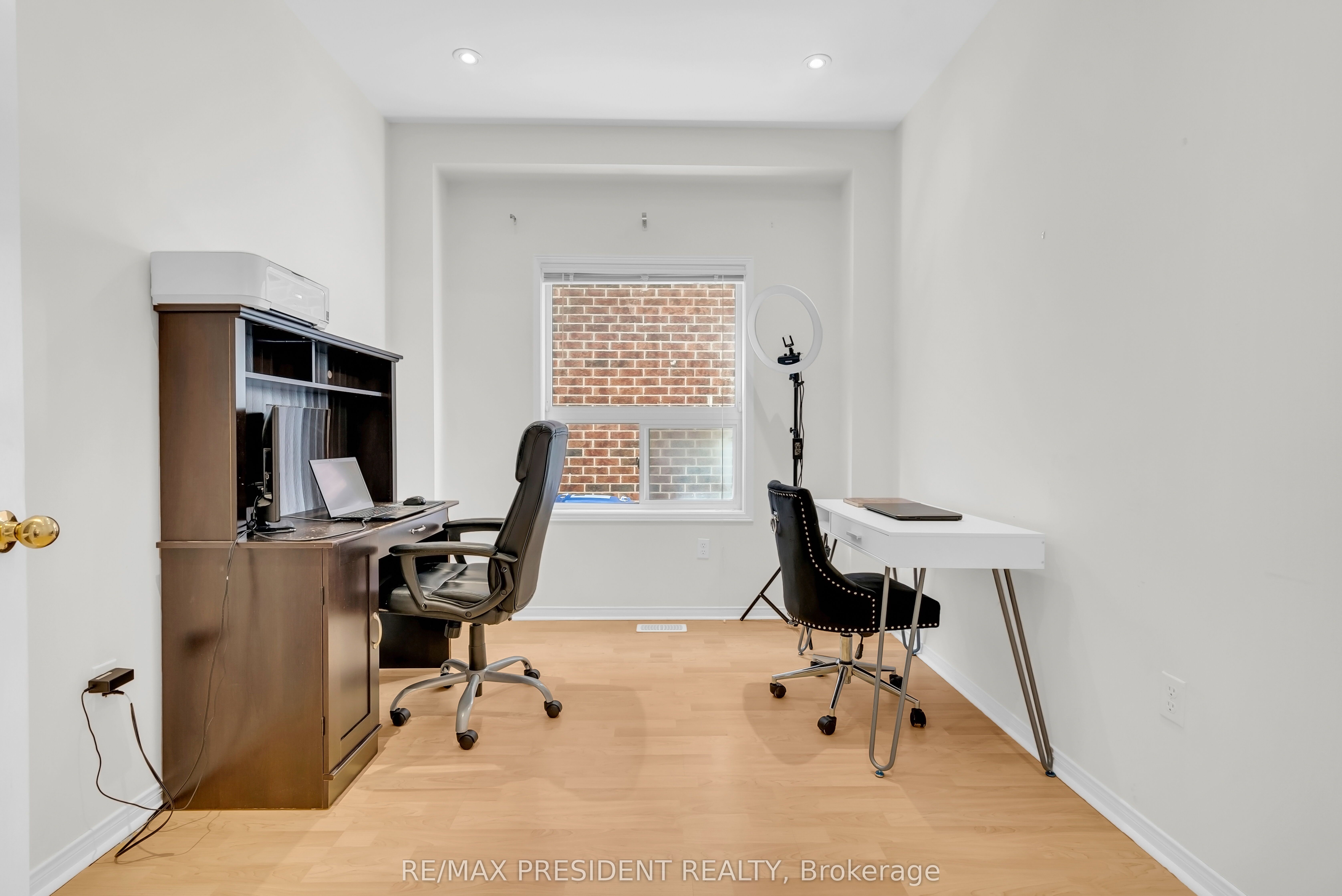 1 Crown Victoria Drive Property Photo 19