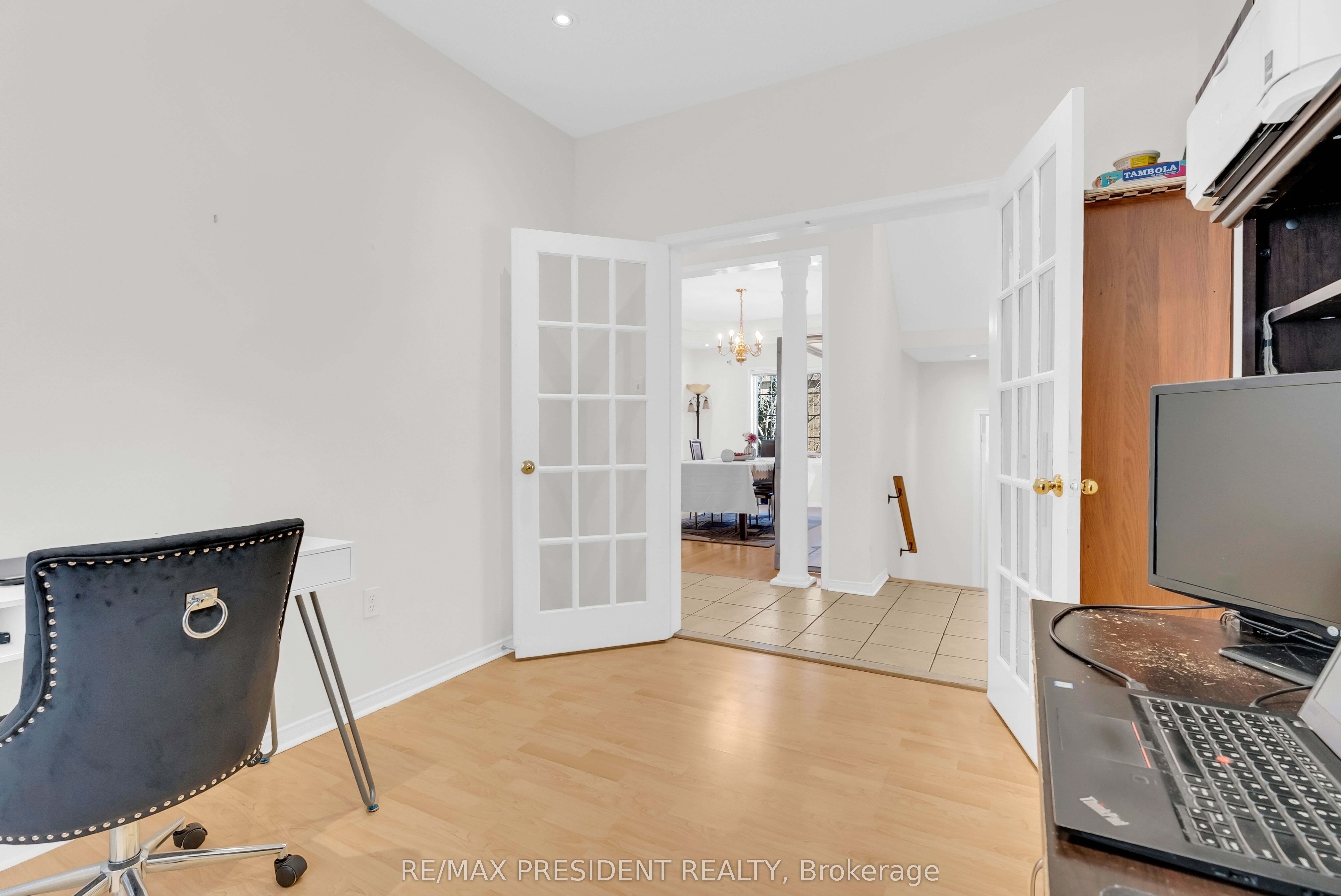 1 Crown Victoria Drive Property Photo 20