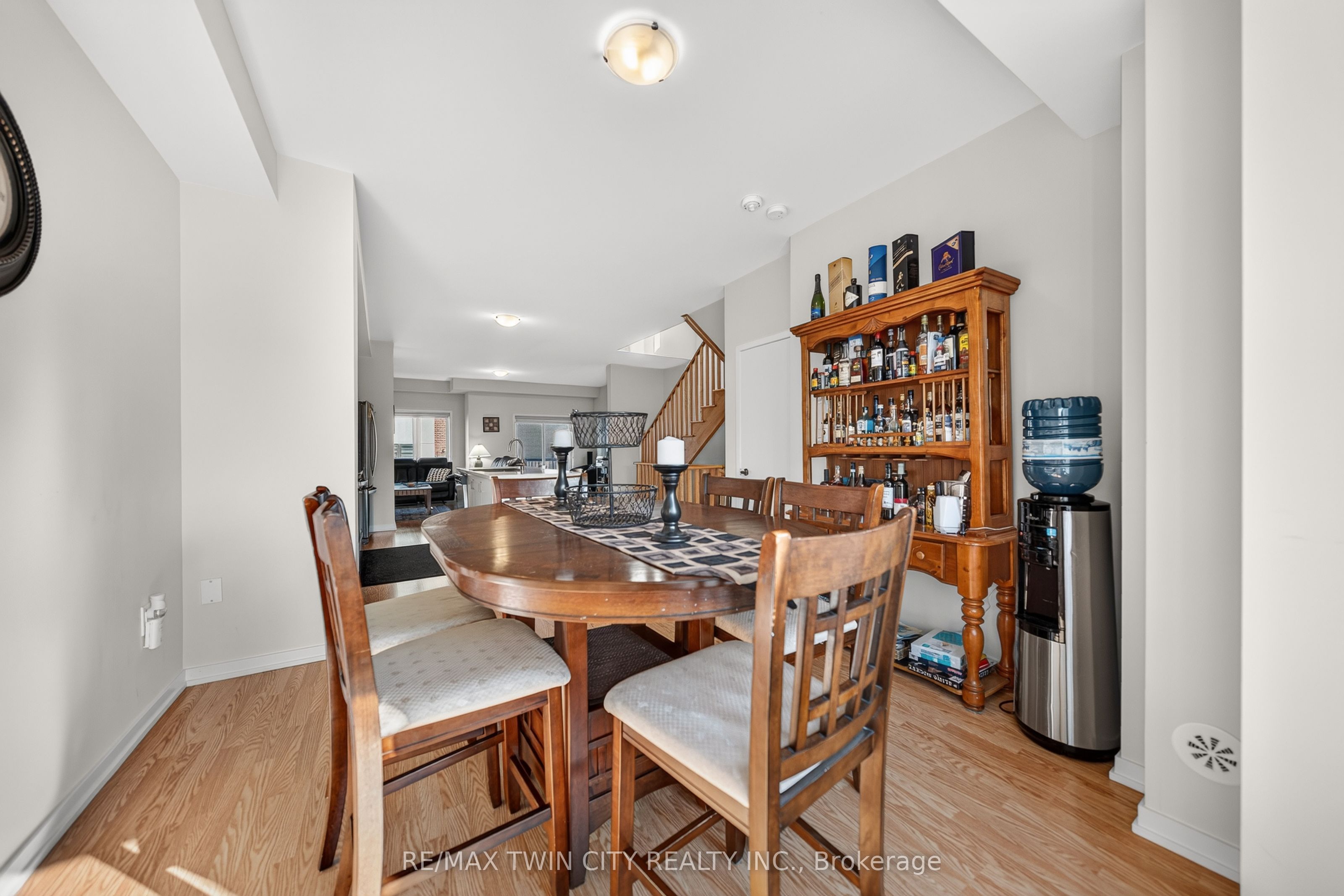 49 Lambert Lane Property Photo 6