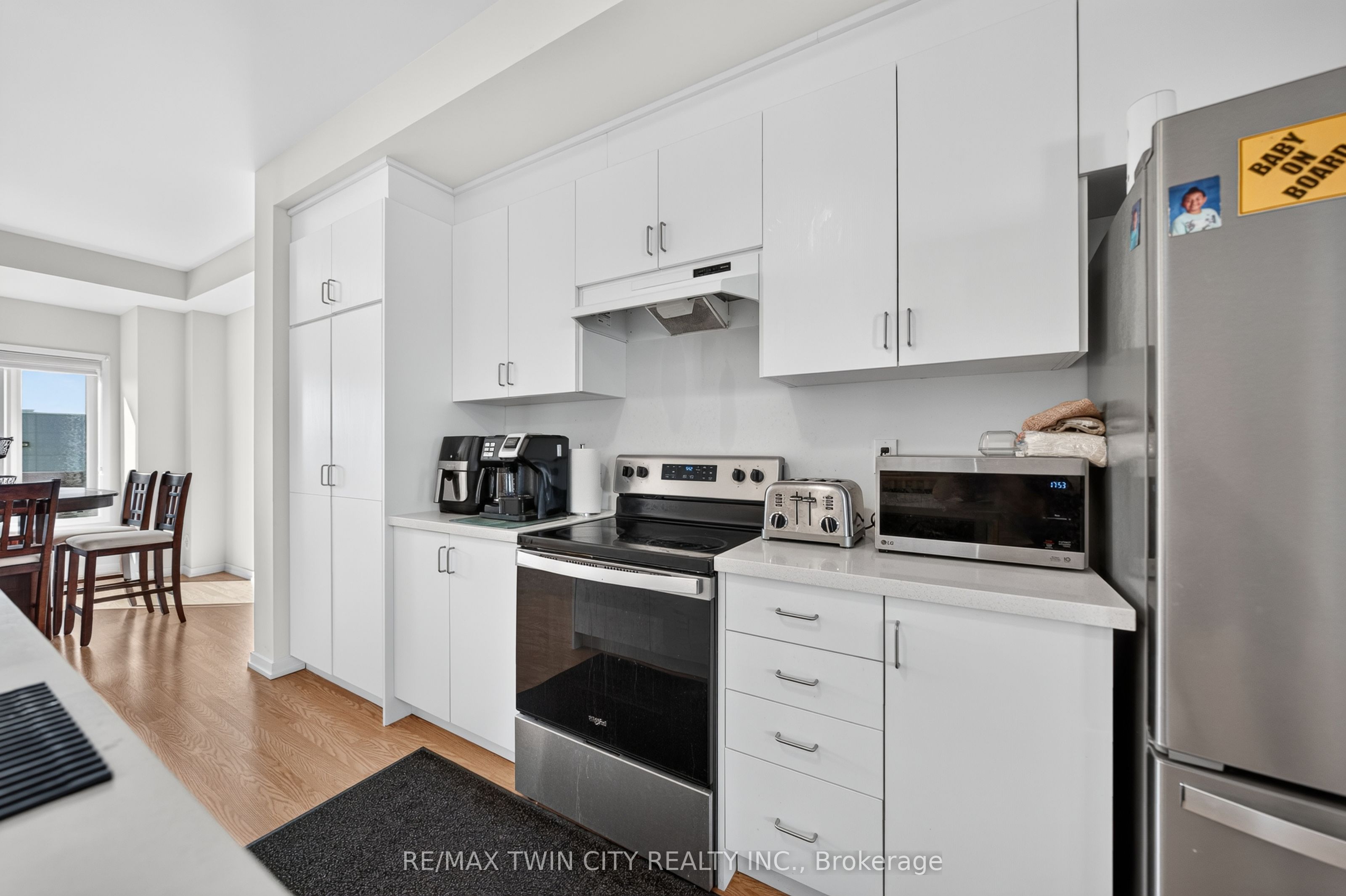 49 Lambert Lane Property Photo 12