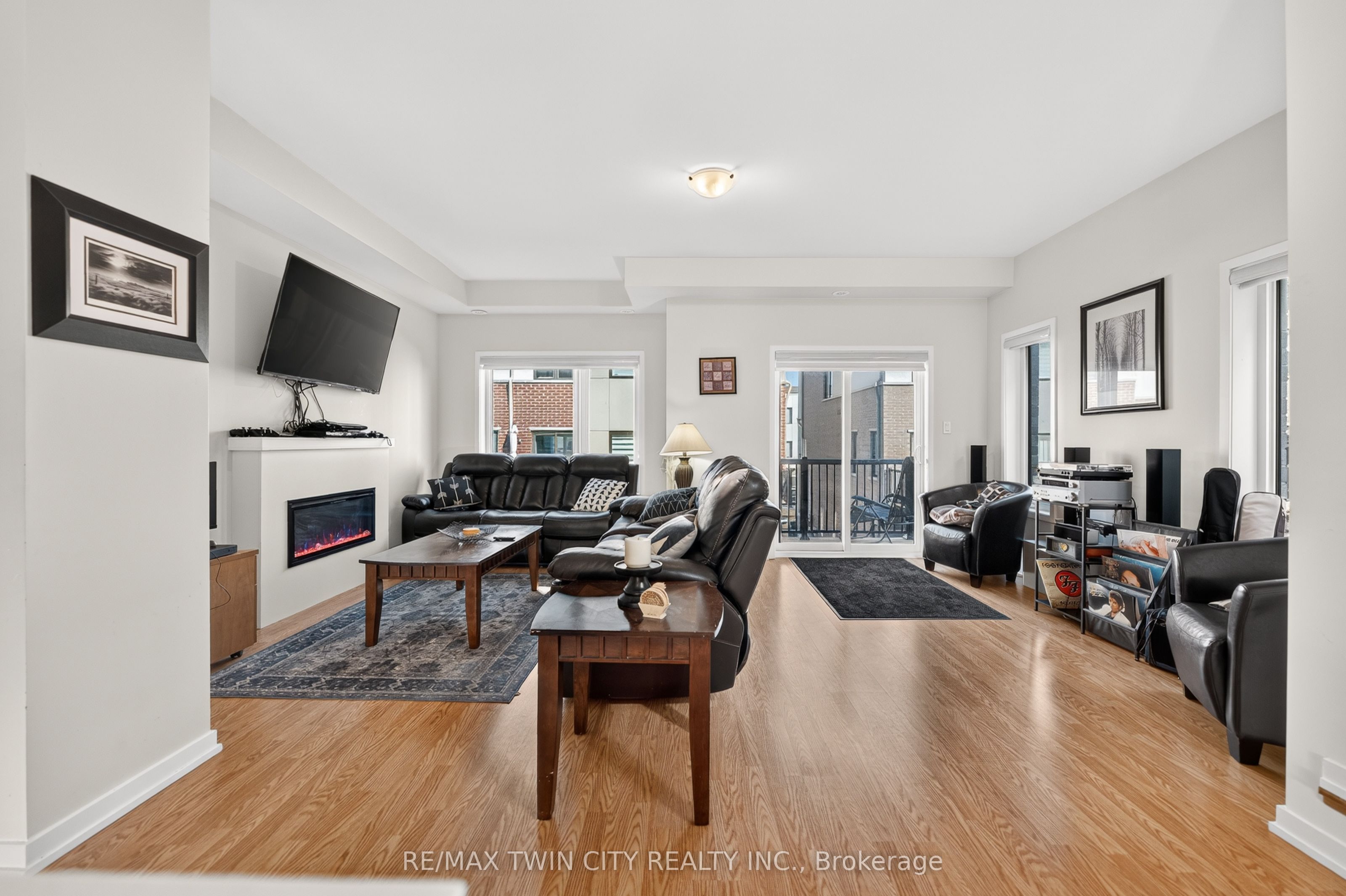 49 Lambert Lane Property Photo 14