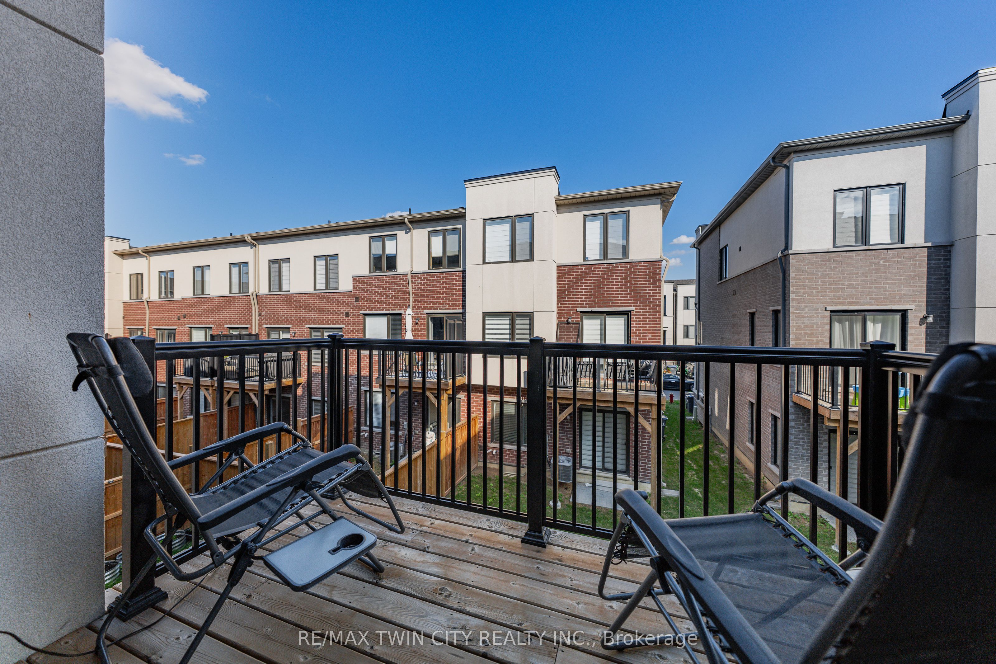 49 Lambert Lane Property Photo 17