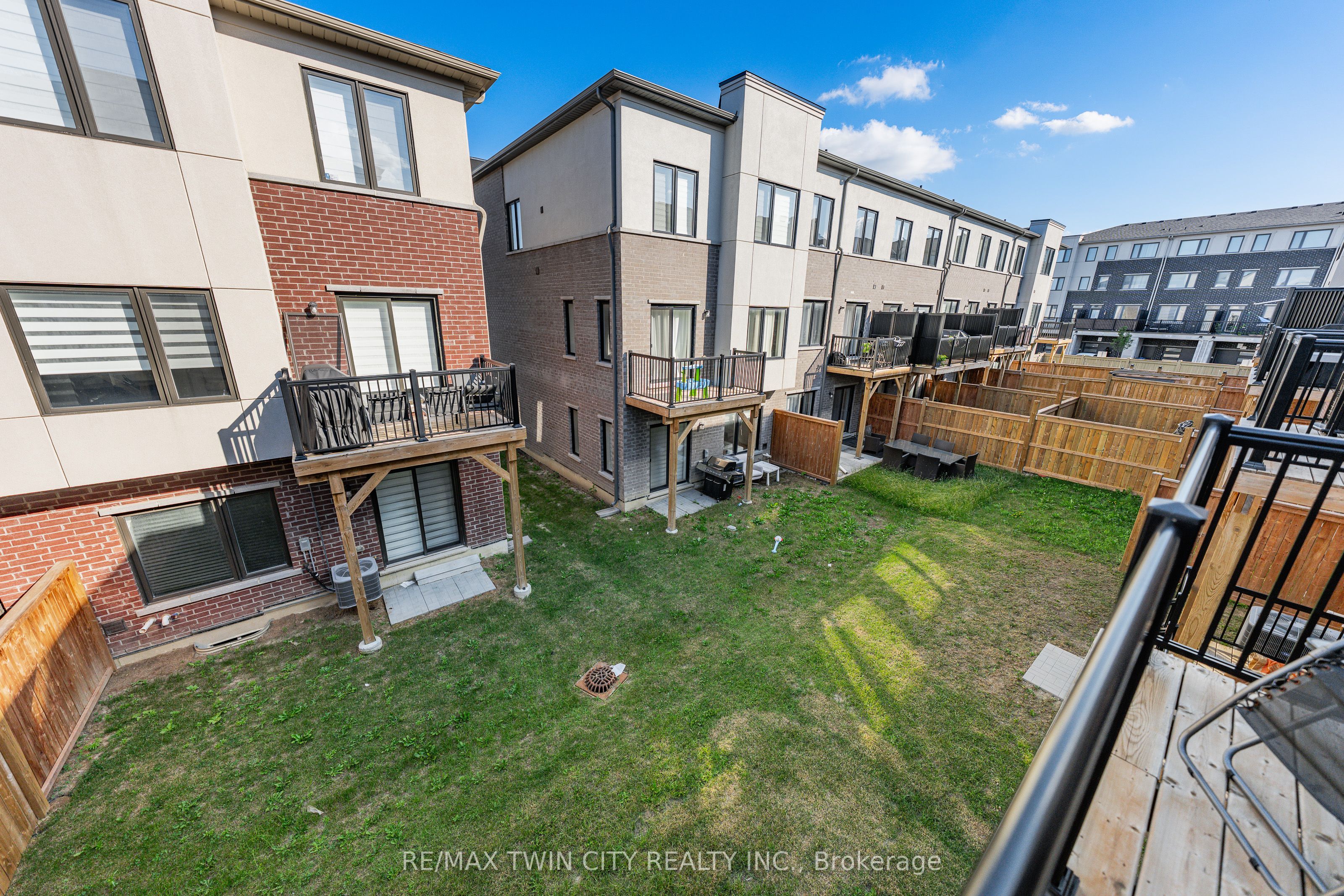 49 Lambert Lane Property Photo 19
